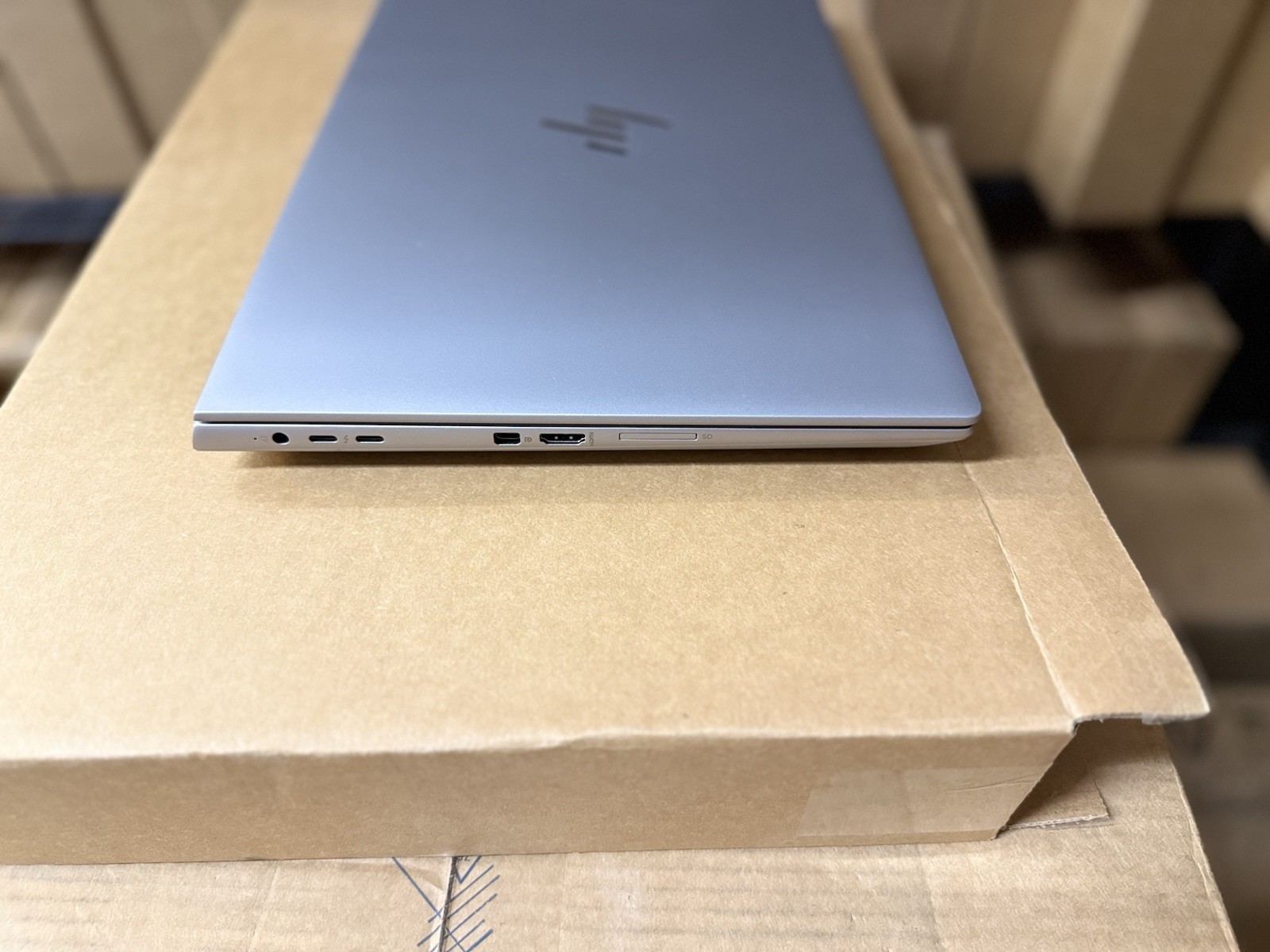 HP ZBOOK FURY G11 I9-13950HX / 64GB DDR5 /1TB NVME / NVIDIA RTX 4000 Ada 12GB