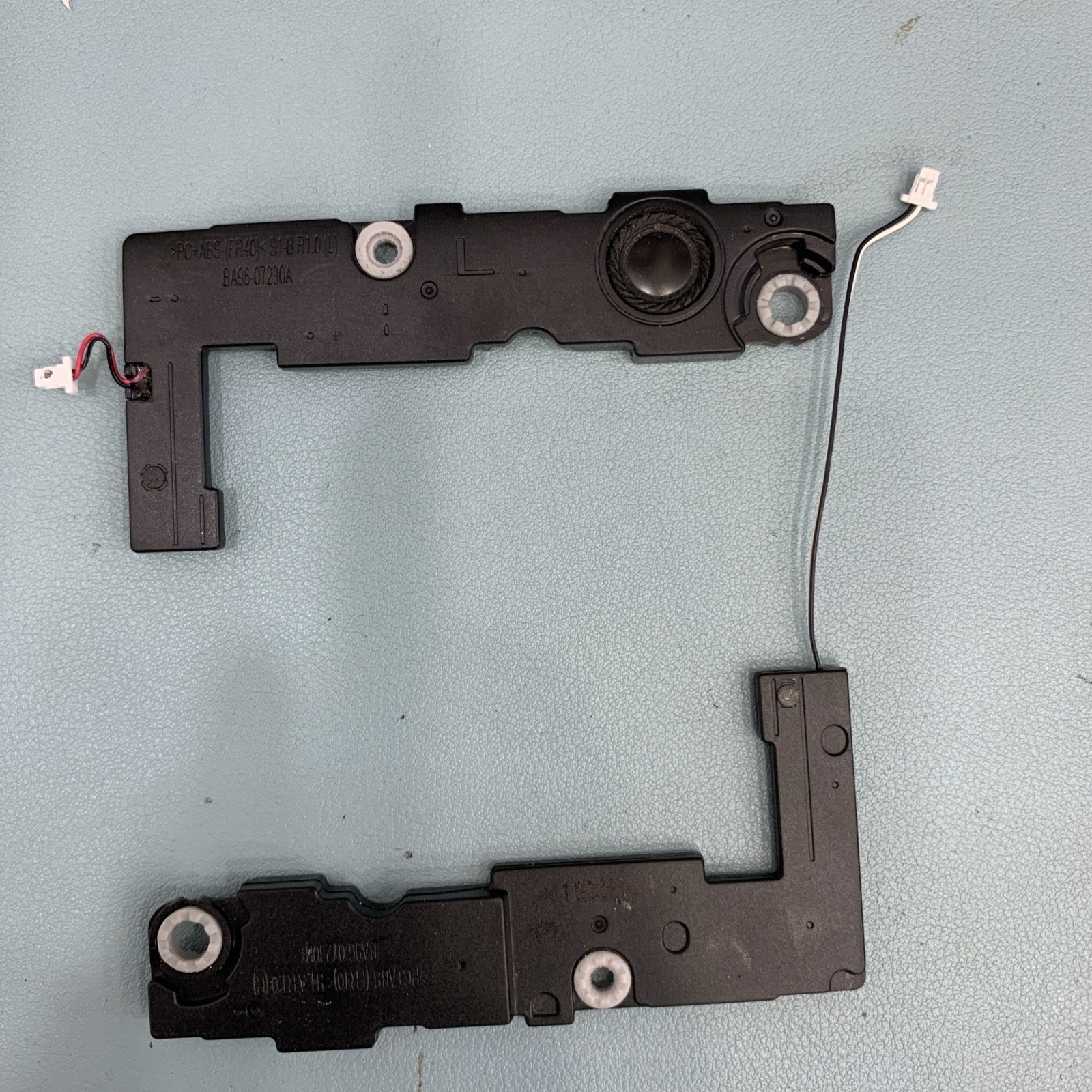 Samsung Chromebook XE521QAB Speakers
