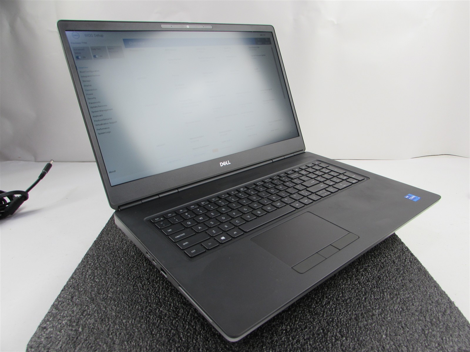DELL PRECISION 7760 1920X1080 I7-11850H 1TB 32GB NVIDIA RTX A4000 WIN 11 PRO