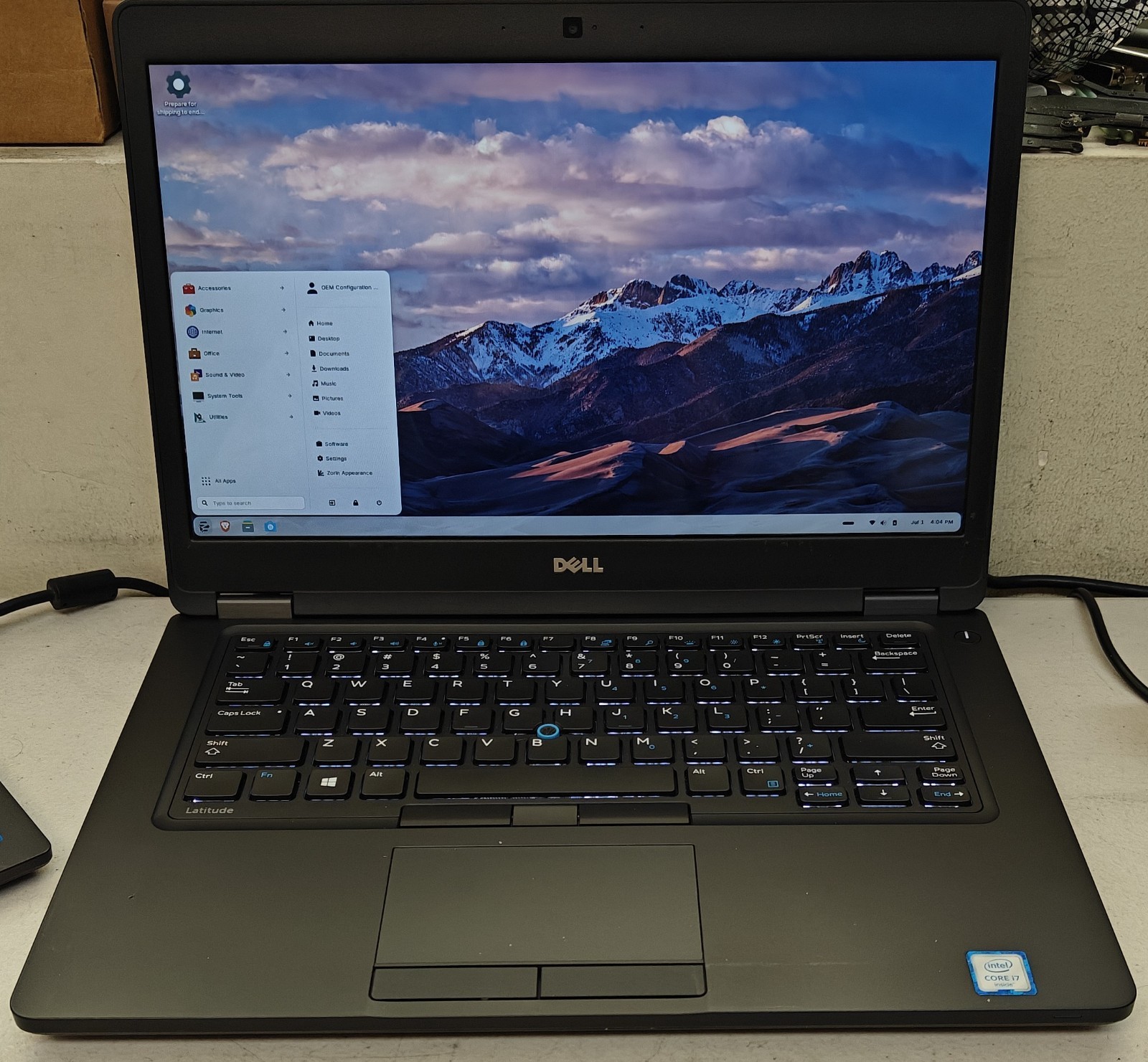 Dell Latitude 5480 Touch i7-6600u 2.6GHz, 8GB RAM, 256GB NVMe, Zorin 18.1 Linux