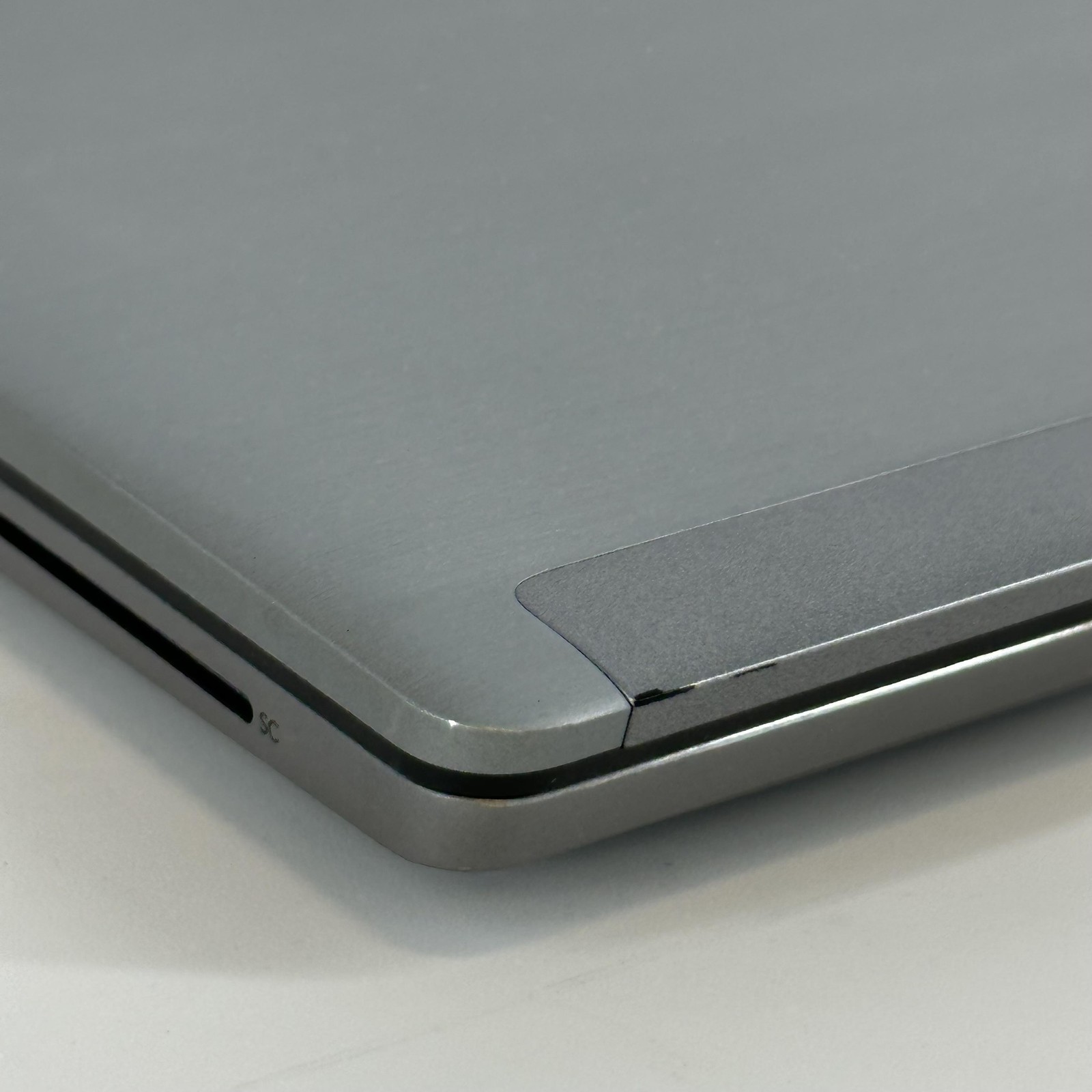 Dell Latitude 7420 14 FHD TOUCH i7-1185G7 3.00GHz 16GB 256GB Very Good LCD BLEED
