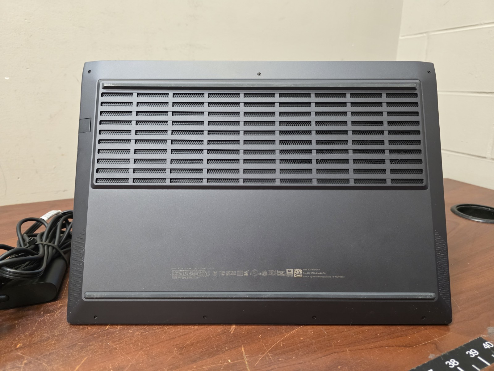 HP Victus 15-fb2063dx 15.6″ Ryzen 5 7535HS 8GB RAM 512GB SSD