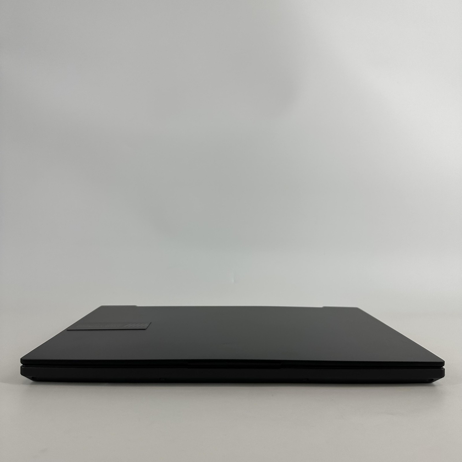 Asus Vivobook Pro 16X QHD+ 240Hz 2.2 GHz i9-13980HX 16GB 1TB SSD RTX 4070