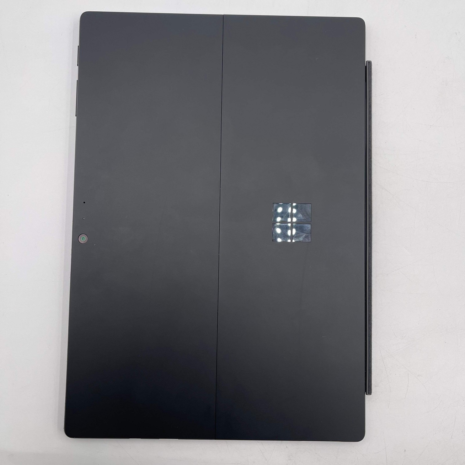 Broken Microsoft Surface Pro 6 1796 12.3″ i5-8350U 1.7GHz 8GB RAM 256GB SSD Bad