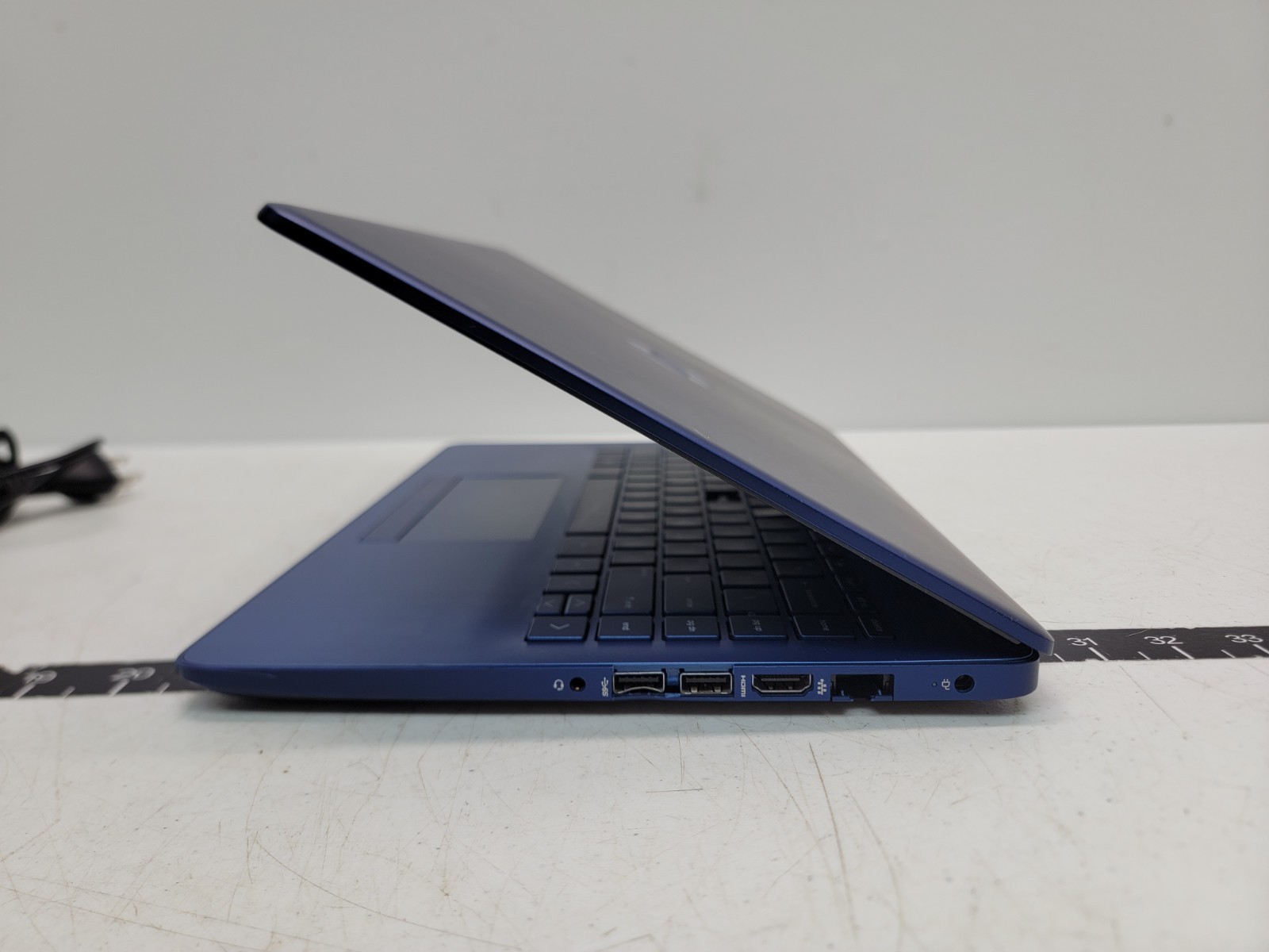 HP Stream 14 Laptop Blue – 14-CF2111WM FOR PARTS