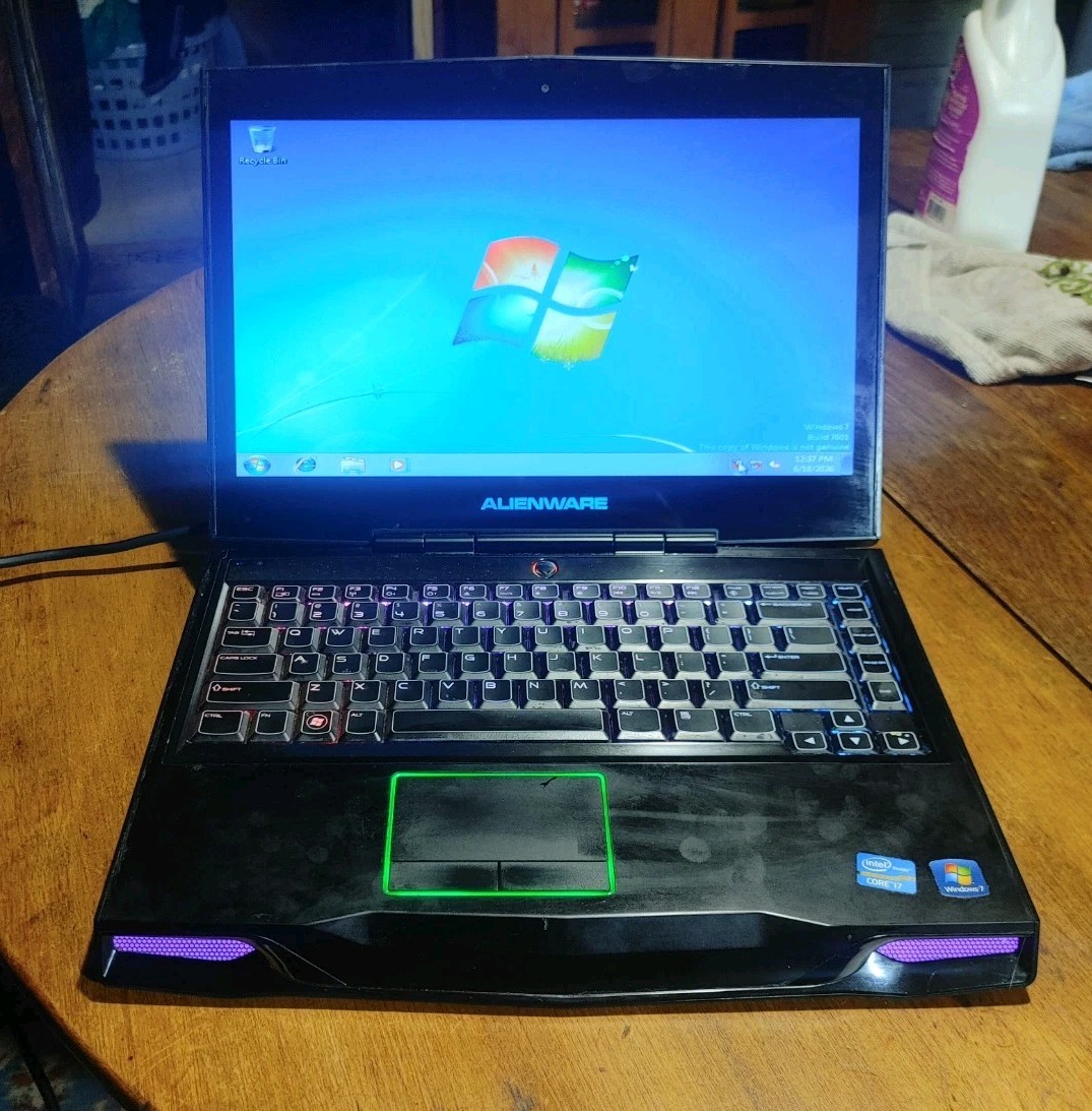 Alienware M14x R2 i7, 8GB, 500GB HDD**READ