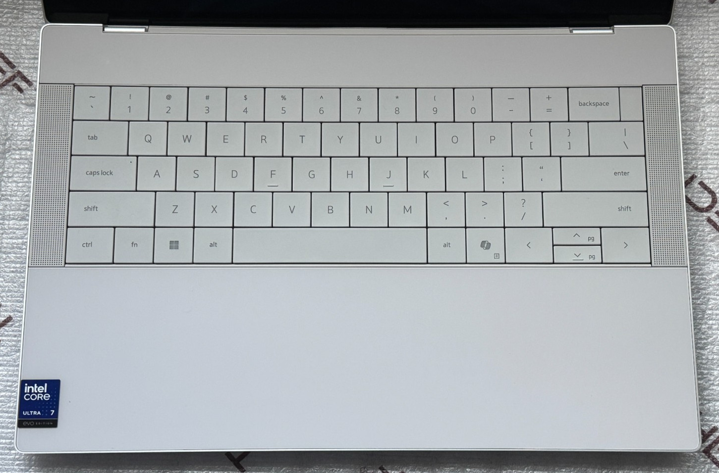 Dell 14 Premium 14.5″ 3.2K OLED Touch Laptop Ultra 7 255H 32GB RAM 1TB SSD Wty