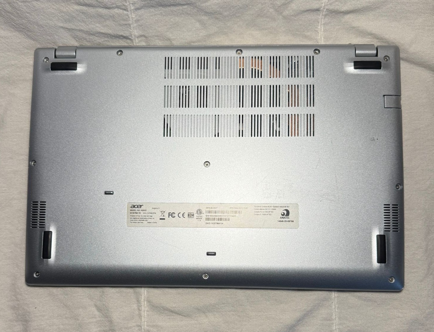 Acer Aspire 5 A515-56-36UT 15.6″ (128 GB SSD, Intel Core i3 i3-1115G4, 3 GHz,…
