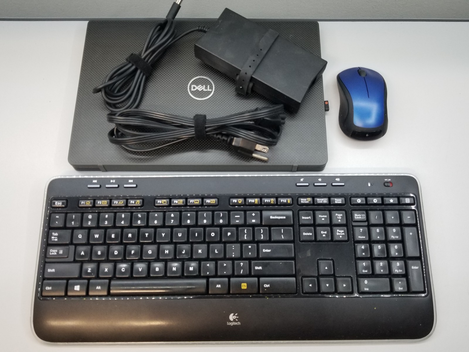 Dell Latitude 7400 14″ FHD i7-8665U 1.9GHz 16GB RAM 512GB NVMe Win 11 Pro READ