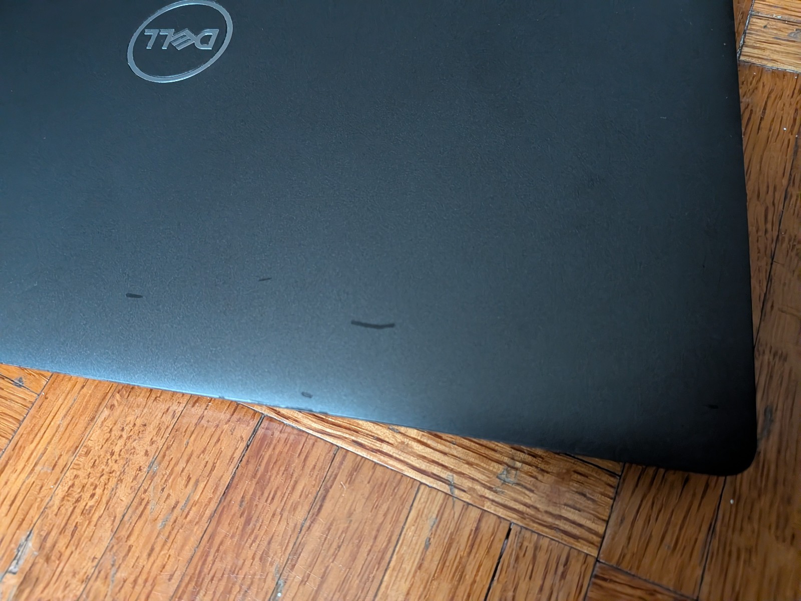 Dell Latitude 5400 14″ i7-8665u; 1.90 GHz; 16GB RAM; 512gb HD