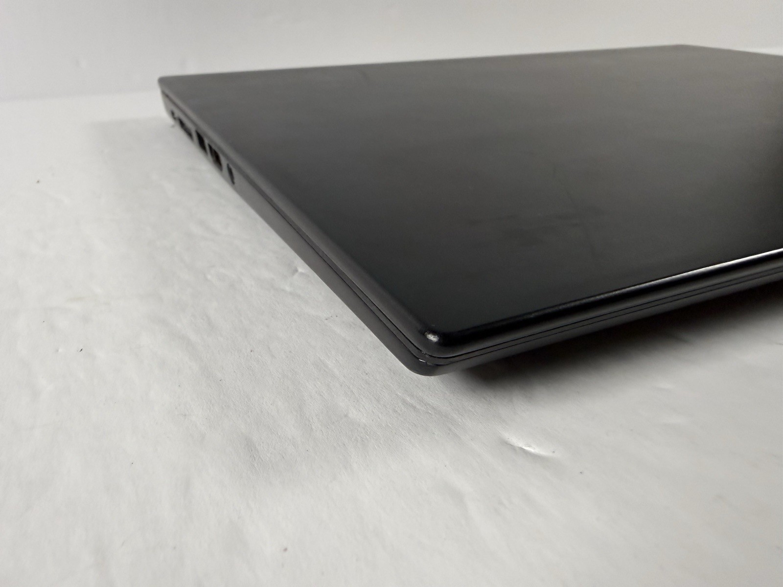 Lenovo ThinkPad T490s Touch 14″ i7-8665U 32GB RAM 512GB SSD Win 11 Pro FHD