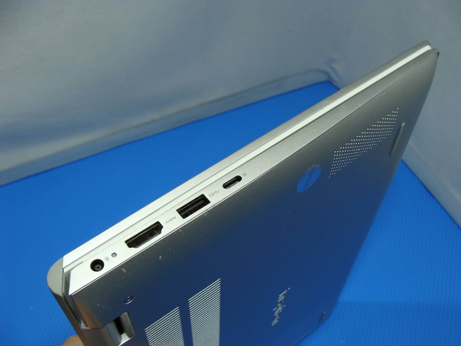 Dell Inspiron 5402/5409 14″ FHD i3-1115G4 3GHz 8GB 256GB Win 11 Home +Charger