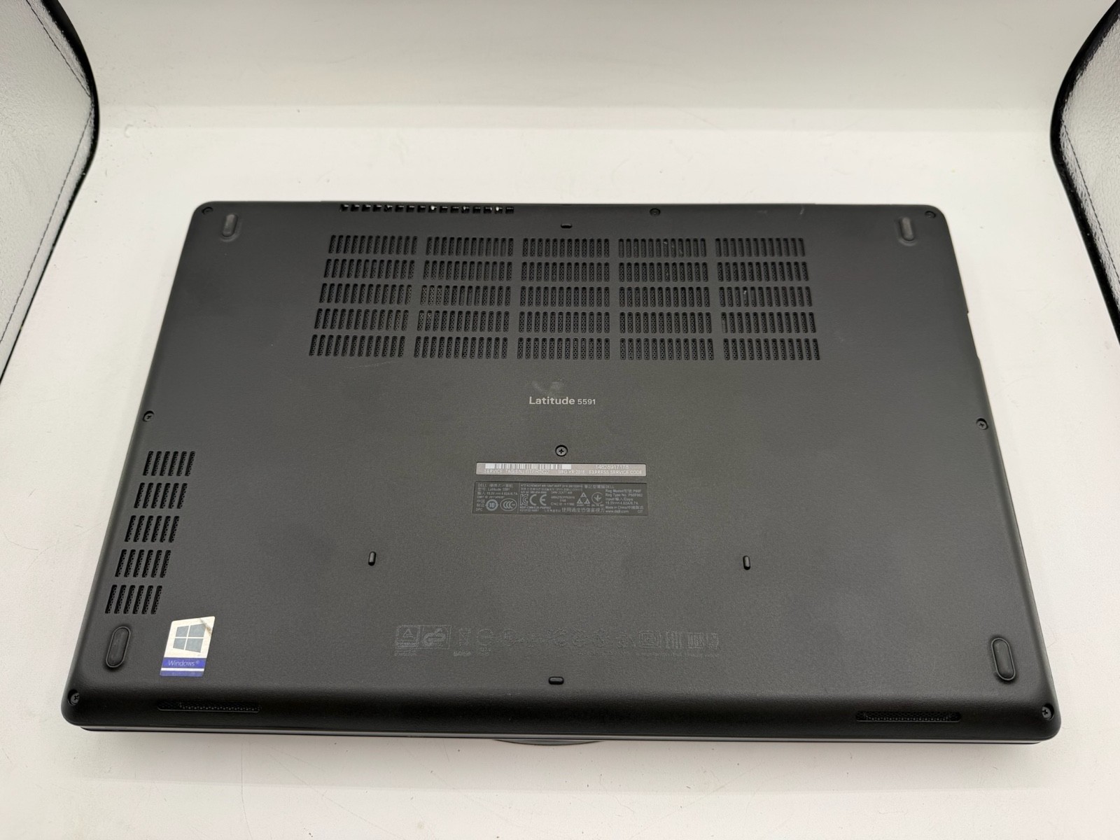 Dell Latitude 5591-i5-8400H@2.5GHz 8GB DDR4 Ram 256GB NVME SSD W11P UHD GFx (924