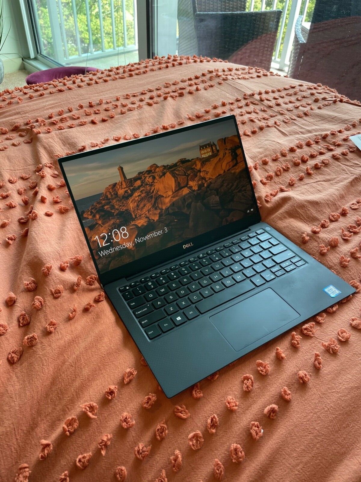 Dell XPS 13 9380, 13.3” Screen, Intel Core i3 8th Gen., Windows 10 Home, SSD