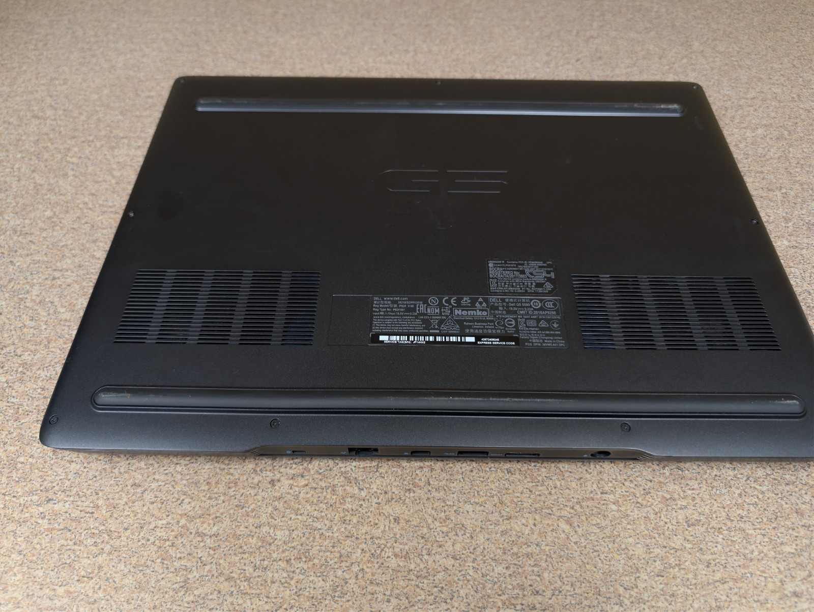 Dell Gaming Laptop G5 5590 – Intel i7-9750H, 16GB RAM, Geforce 2060, 512GB