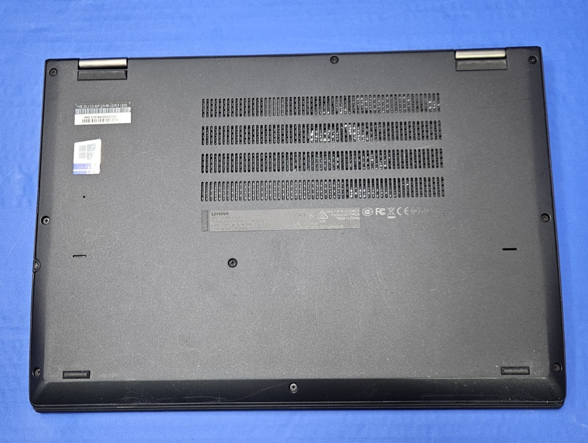 Lenovo ThinkPad X390 Yoga 13.3″ Core i7-8550U @ 1.80GHz 8GB RAM 256GB SSD Win 11