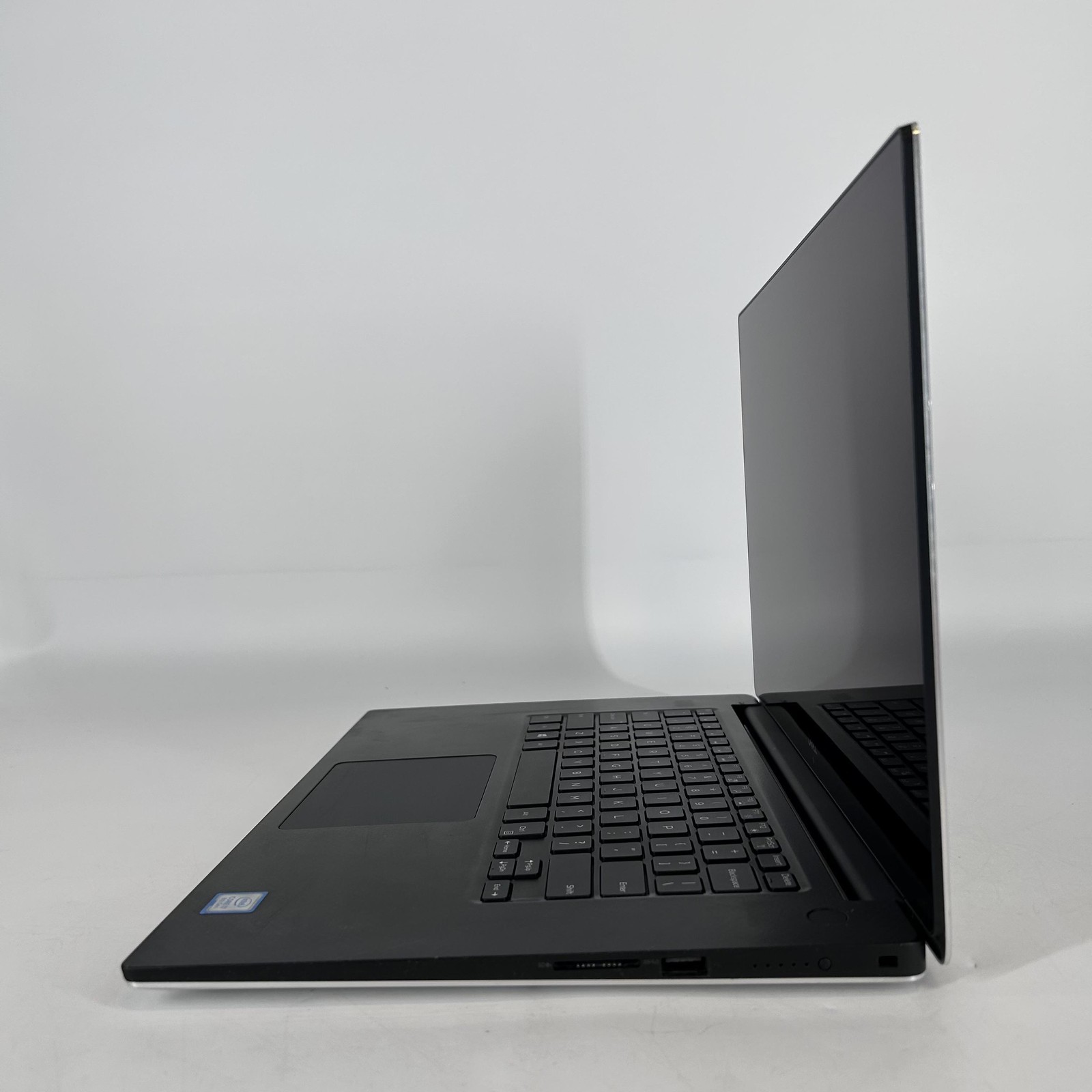 Dell XPS 15 9570 4K TOUCH i7-8750H 2.20GHz 32GB 1TB GTX 1050 Ti Max-Q BENT FRAME
