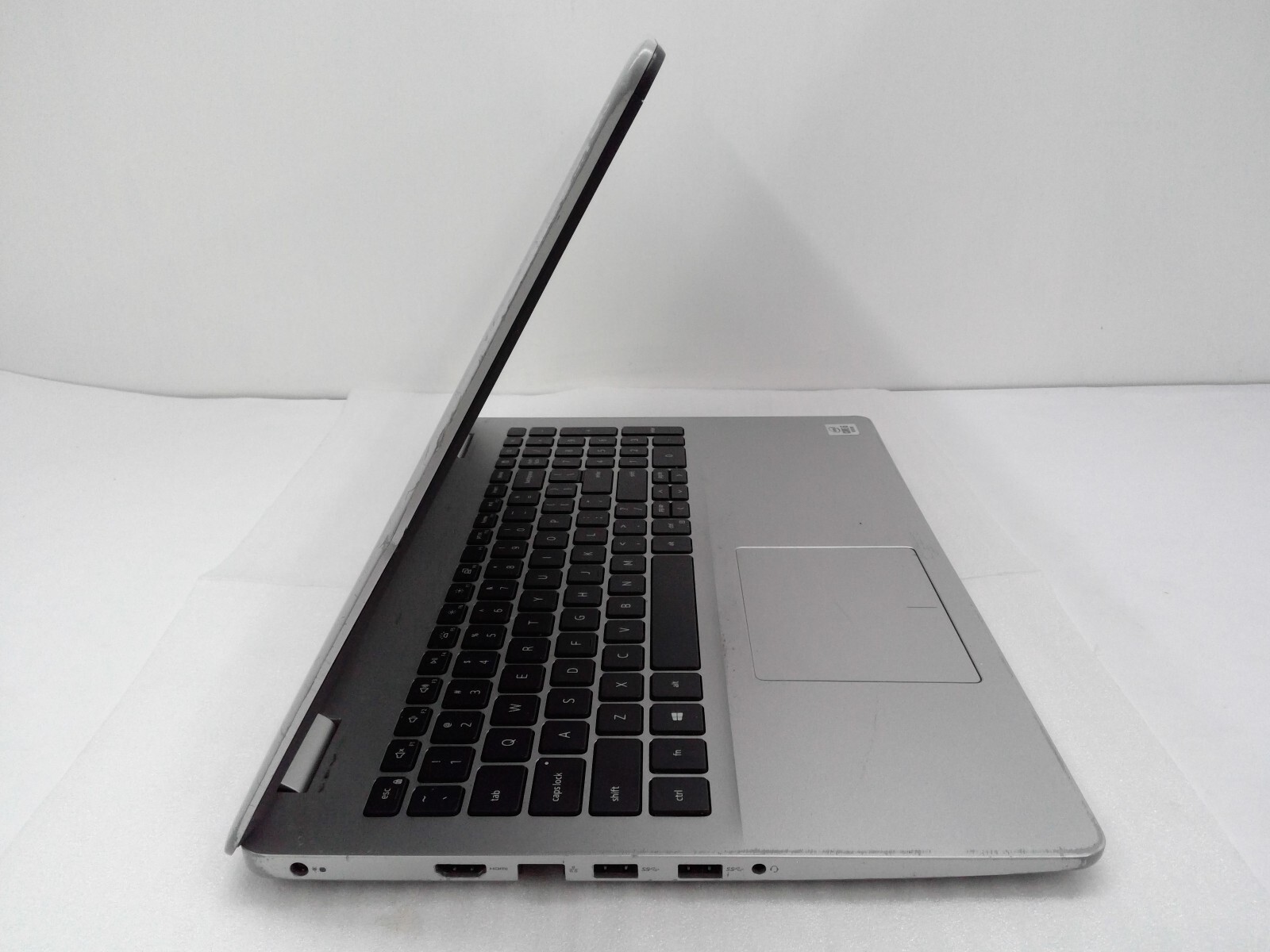 Dell INSPIRON 5593 15.6″ i5-1035G1 1.20Ghz Ram 16GB No SSD / Battery* Read*