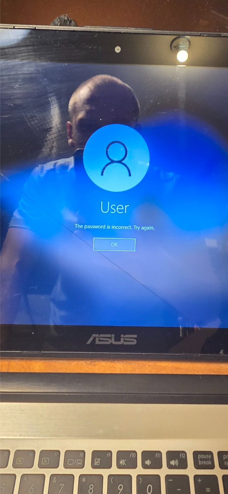 ASUS VivoBook Laptop For Parts Password Locked Bad Battery No Accessories