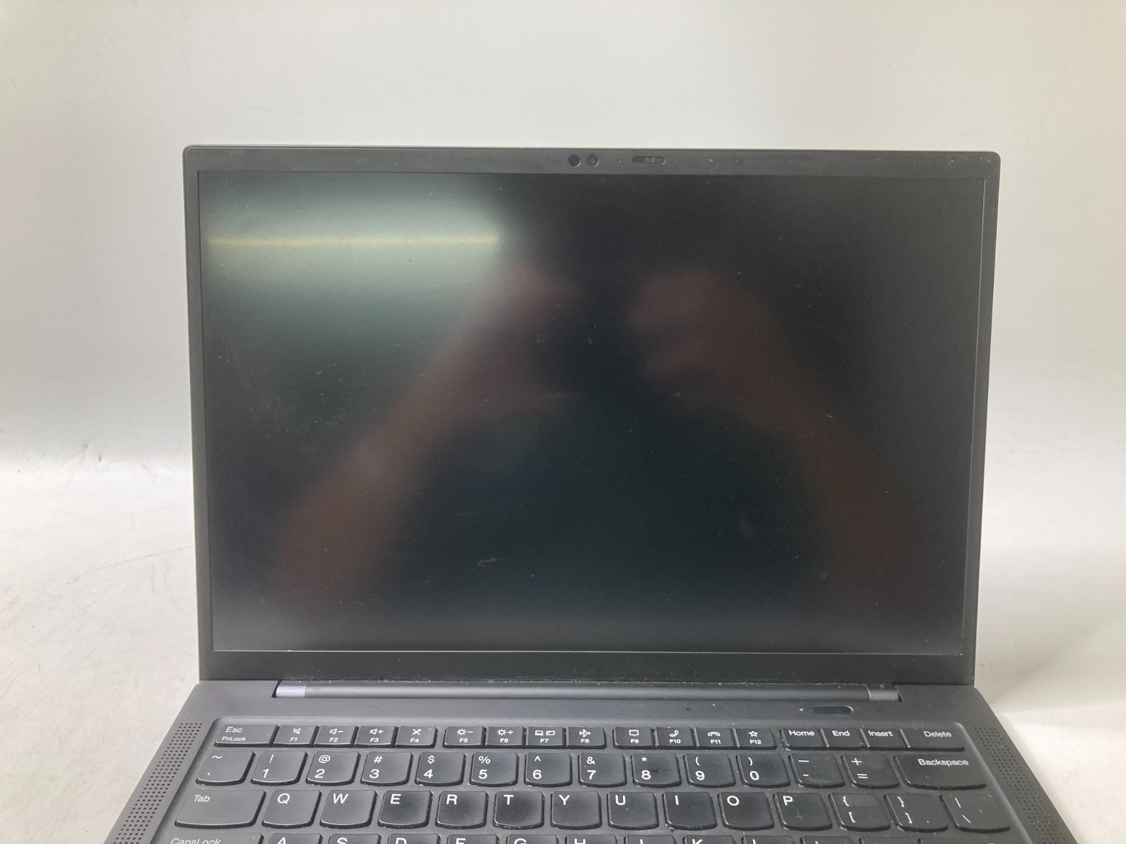 Lenovo ThinkPad X1 Carbon Gen 9 i5-1145G7 8GB 256GB Win11P *Bad Speakers -Parts