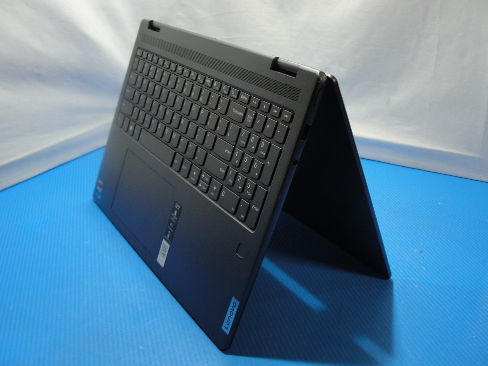 Lenovo Yoga 7 16IAP7 16″WQXGA Touch i5-1240P 1.7GHz 8GB RAM 256GB SSD+PA