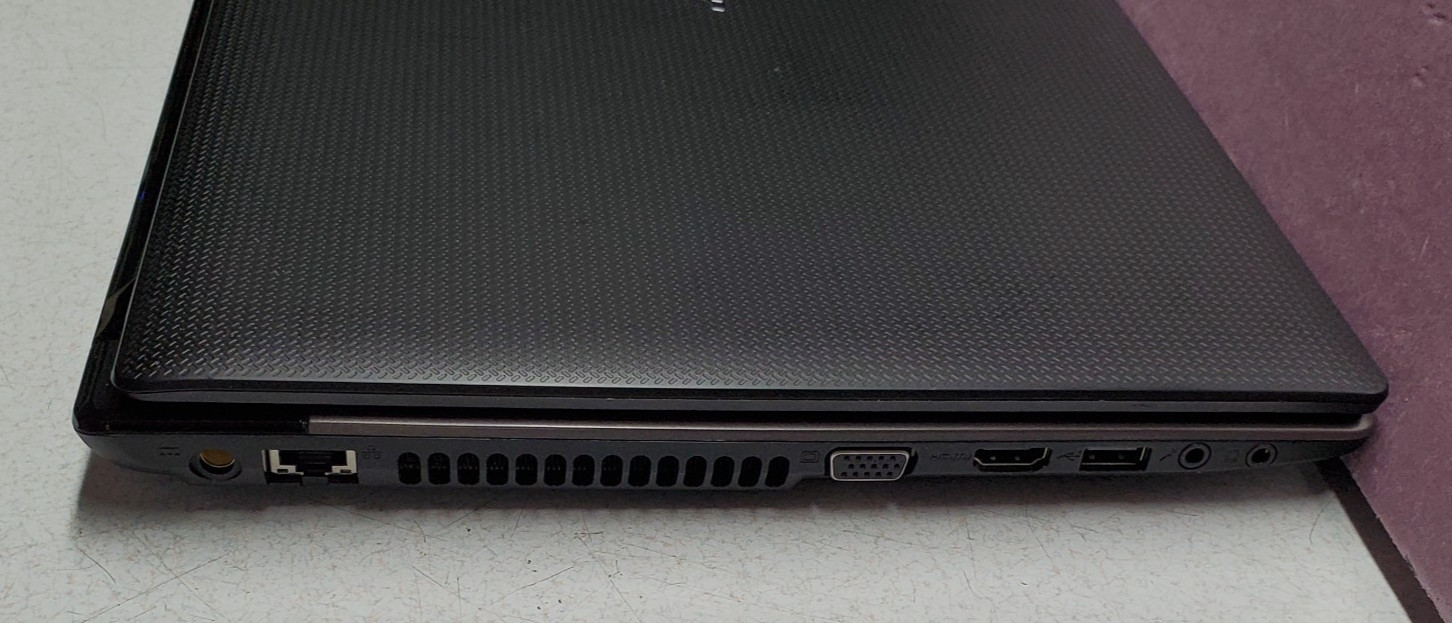 Acer Aspire 5750Z-4835 /Pentium B940 2.0GHz/8G Ram/250G SSD/Win7H