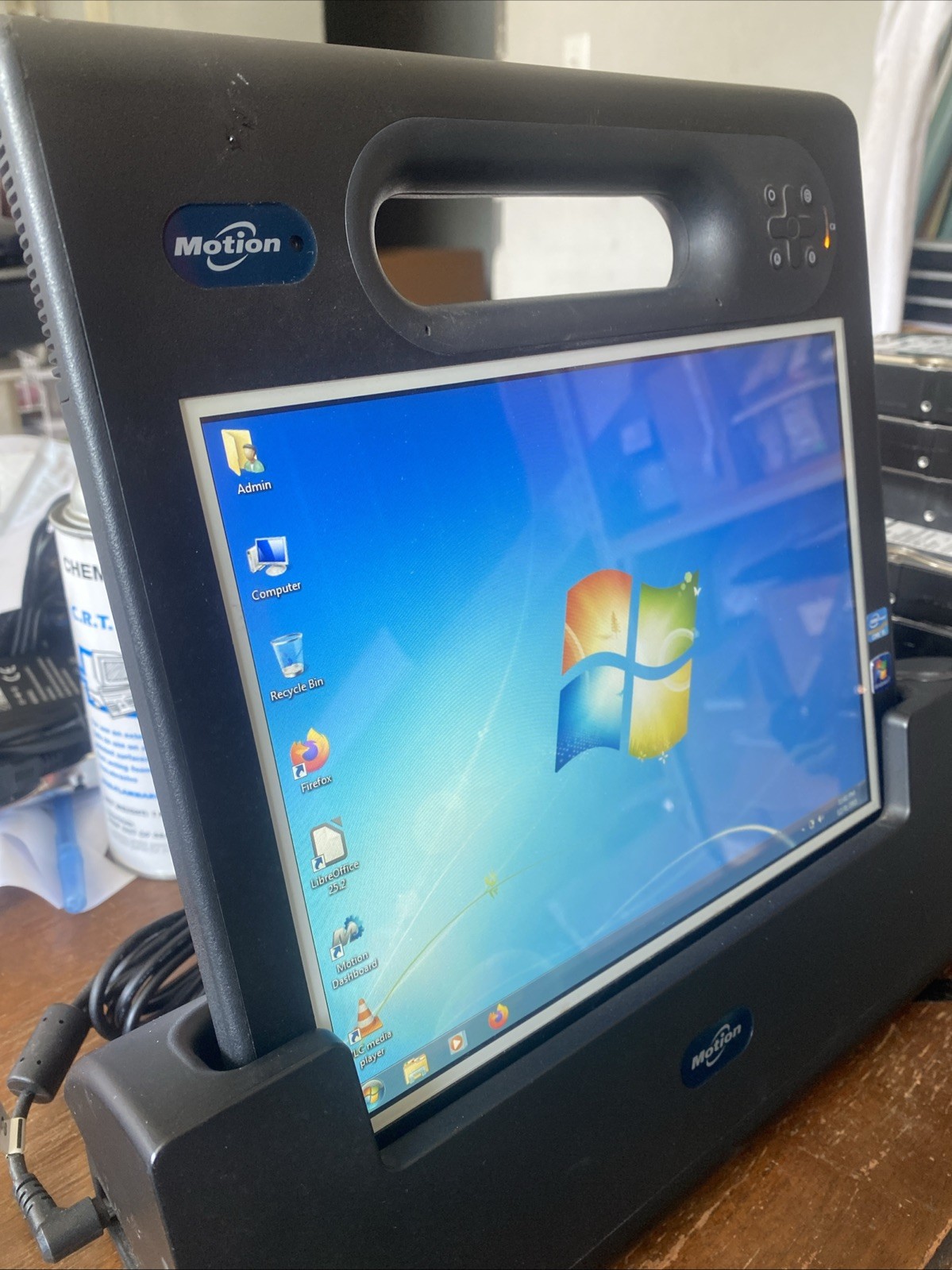 Motion mc-f5t Rugged tablet & MC-F5 Docking Station TCD001 & AC adapter stylus