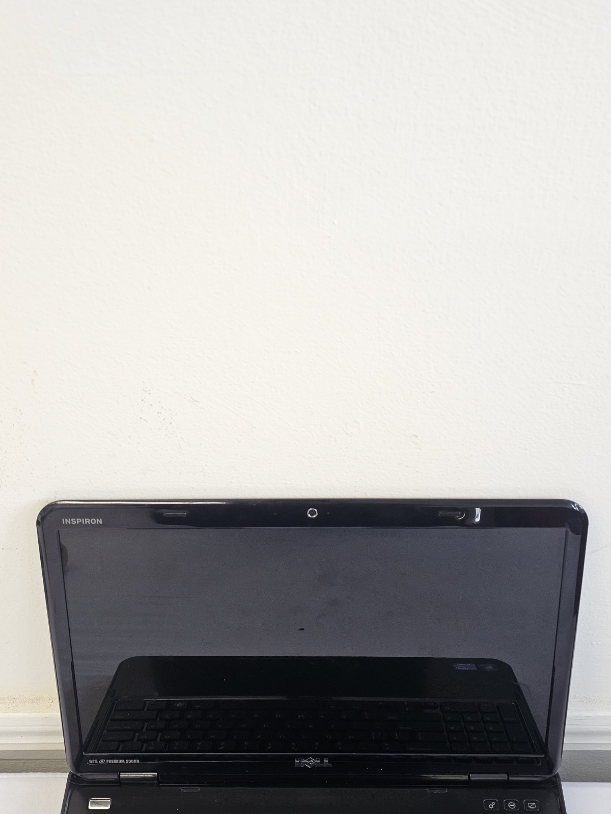 Dell Inspiron N5110 Laptop – Intel i3-2310M – 6GB RAM – 500GB HDD BAD BATT READ