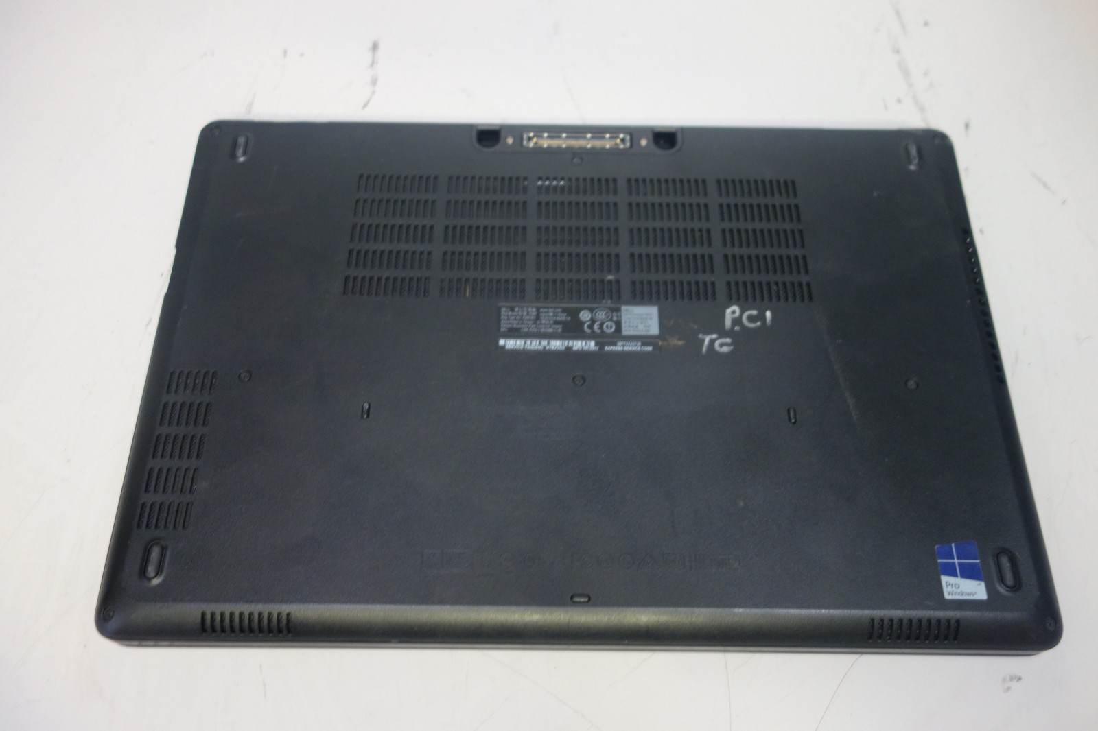 Dell Precision 3510 15.6″ [TOUCH] i5 2.6GHz 16GB/500GB [NO OS] Laptop +AC