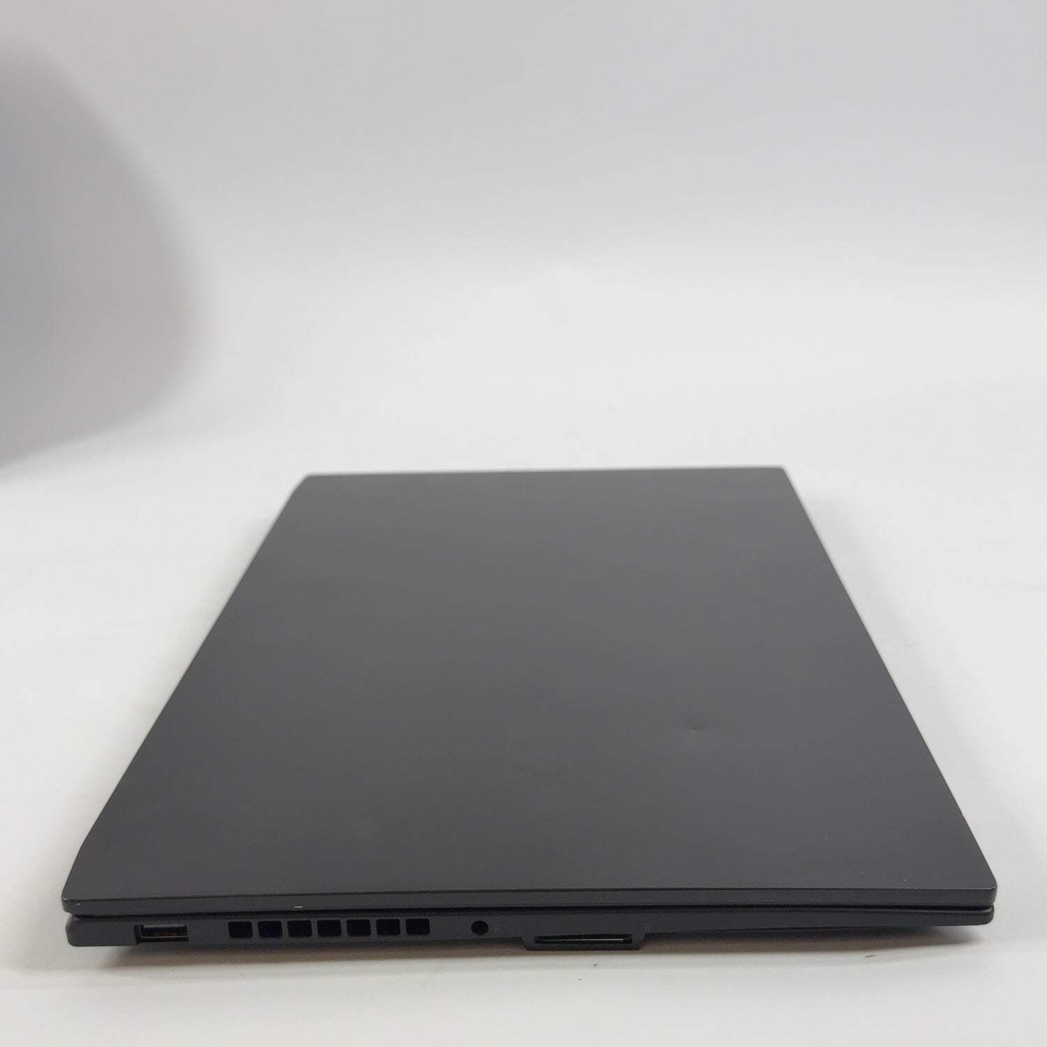 Asus Creator Laptop Q OLED 15.3″ i9-13900H 16GB RAM 1TB SSD GeForce RTX 3050