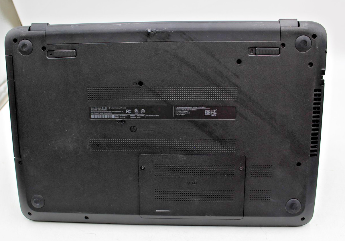 HP 15 Notebook 15.6in 750 GB HD 8 GB RAM AMD A8-6410 30 day warranty No OS
