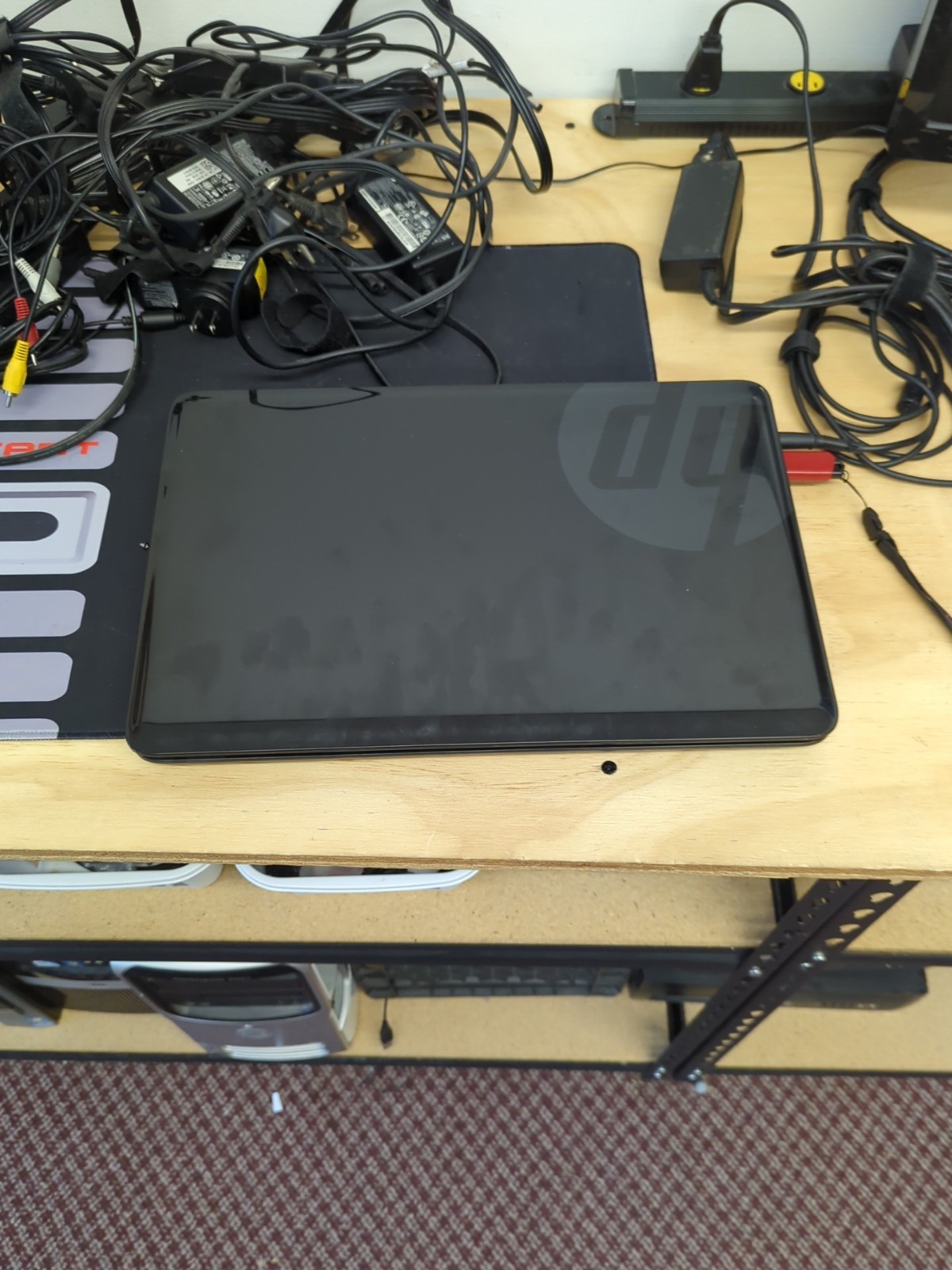 1017 – HP 2000-2d24DX – TESTED/WORKING