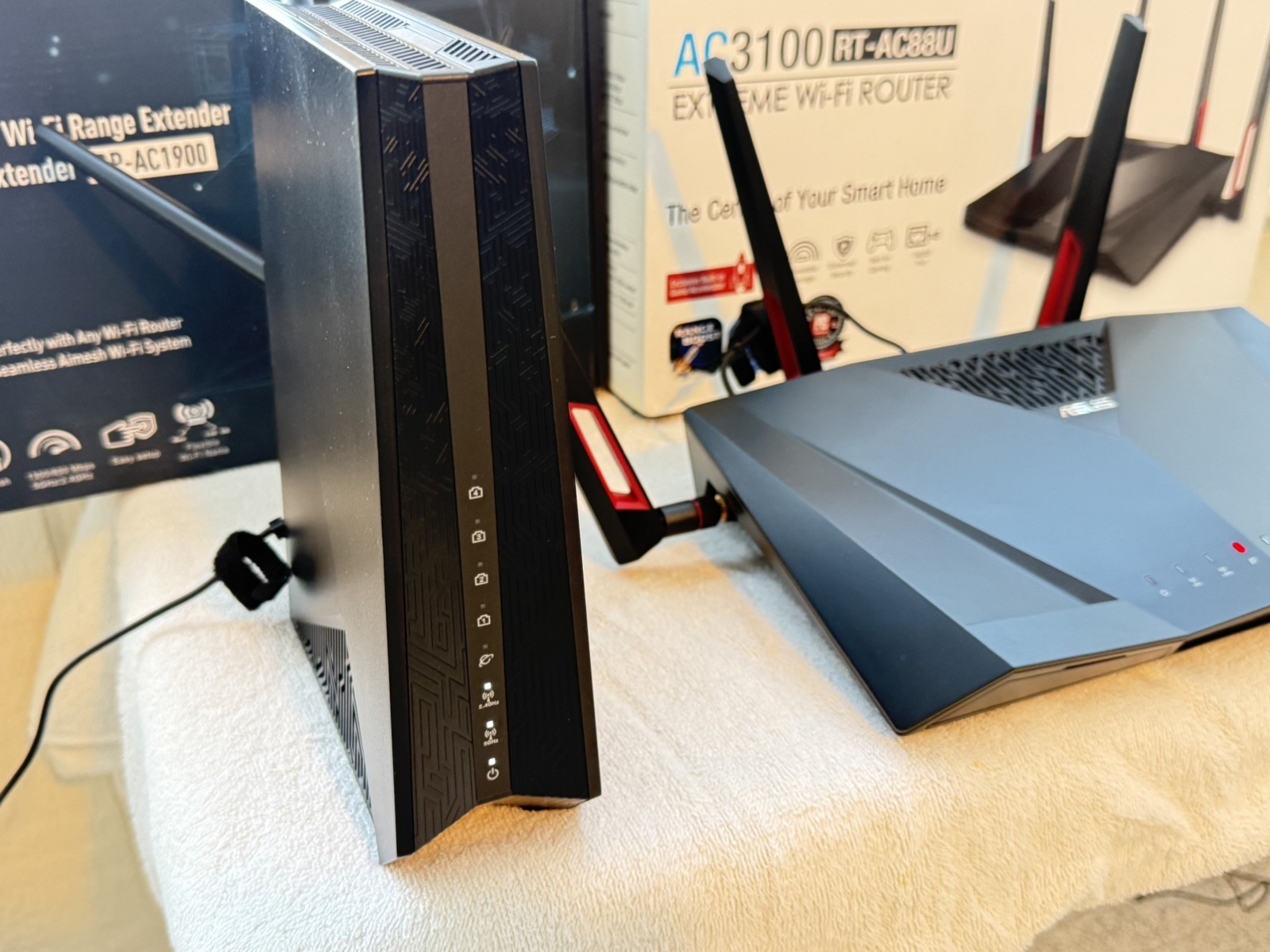 Asus RT-AC 88U WiFi Router/ Asus RP-AC 1900 WiFi Range Expander/ Motorola Modem