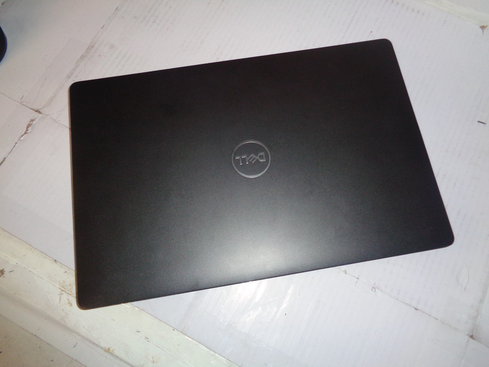 Dell Latitude 5501 15.6 inch (256GB, Intel Core i7 9th Gen., 2.60GHz, 16GB