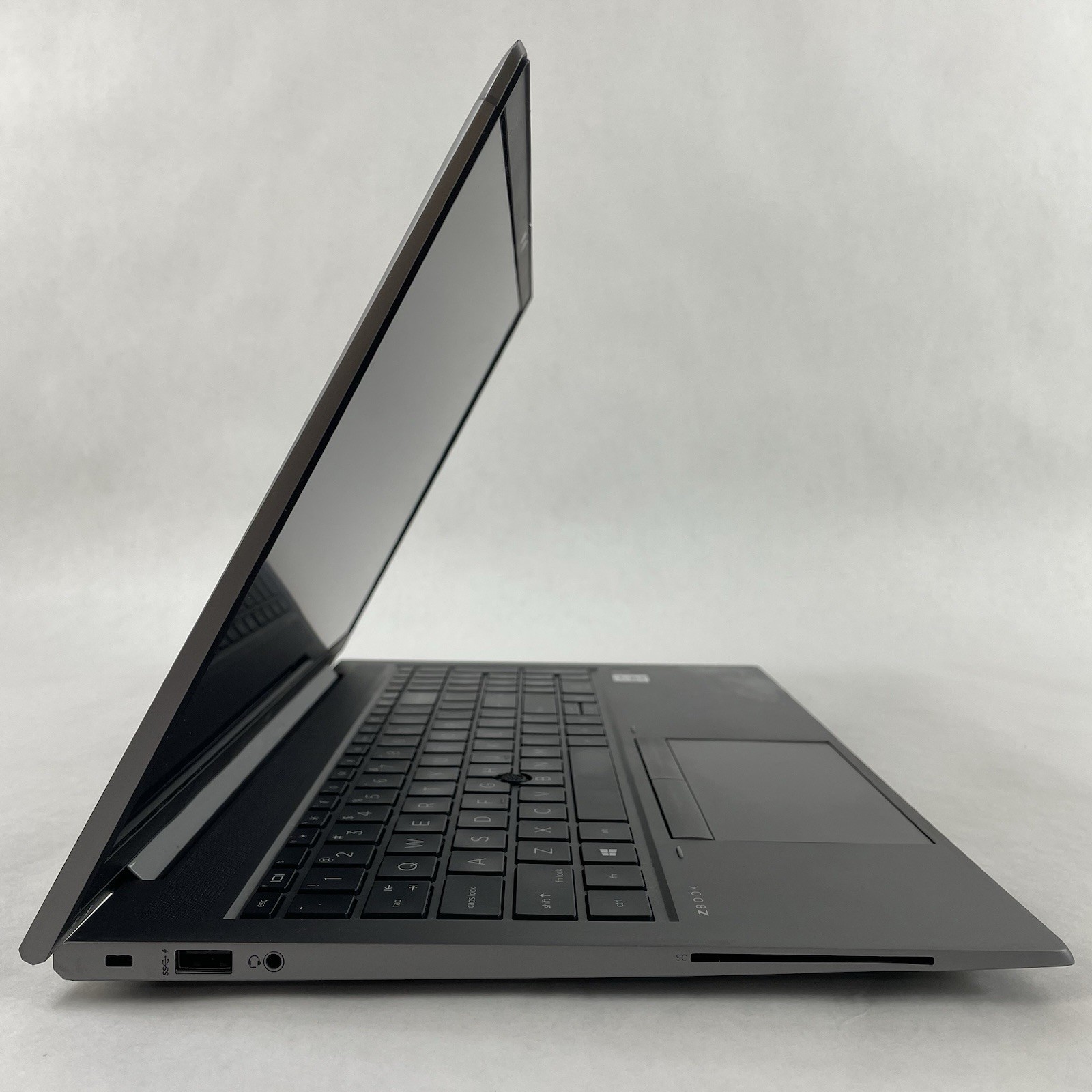 HP ZBook Firefly 15 G7 15.6″ i7-10610U 1.80 GHz 8 GB RAM No SSD/OS/AC