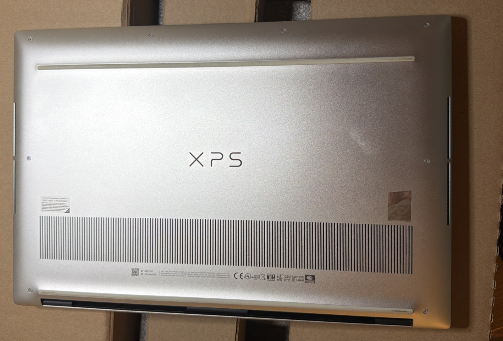 Dell XPS 15 9520 Intel Core i7-12700H 32GB RAM 1TB SSD