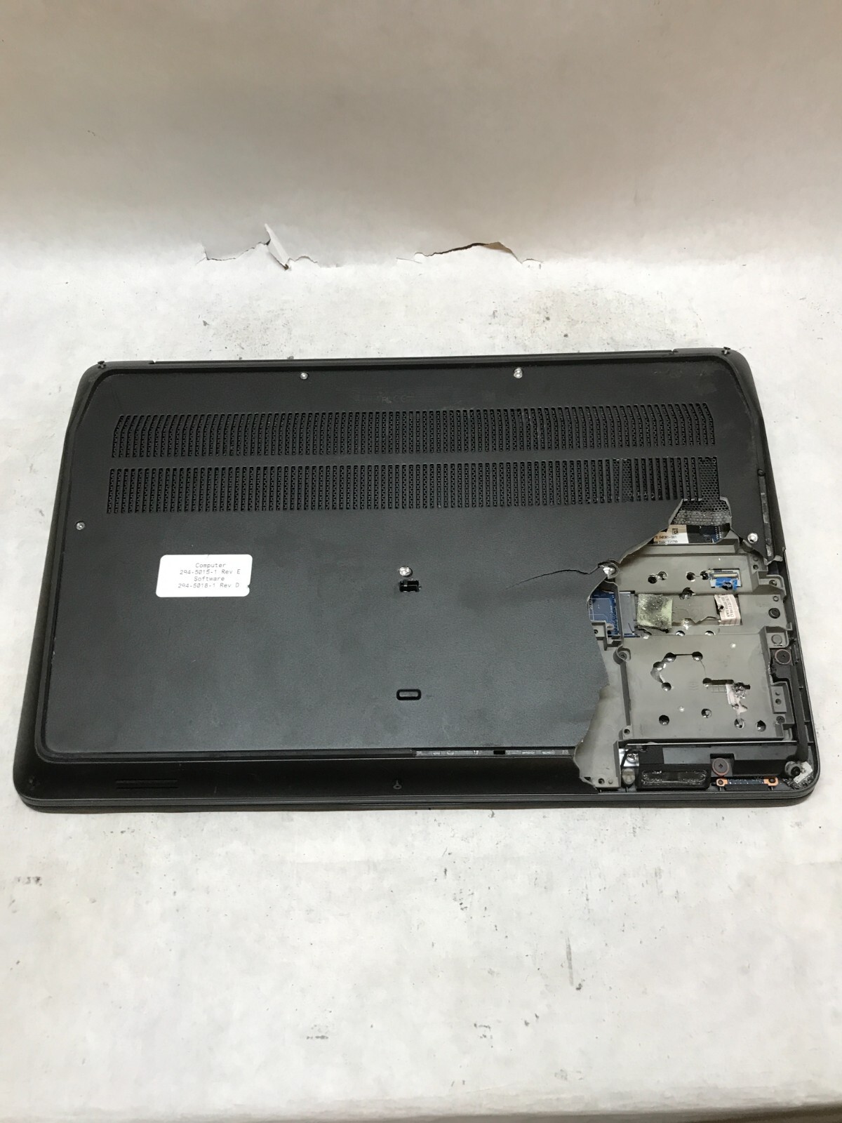 HP ZBook 17 G3 17″ Laptop Intel Core i7 4GB RAM NO HDD/OS For Parts AS IS – -DW