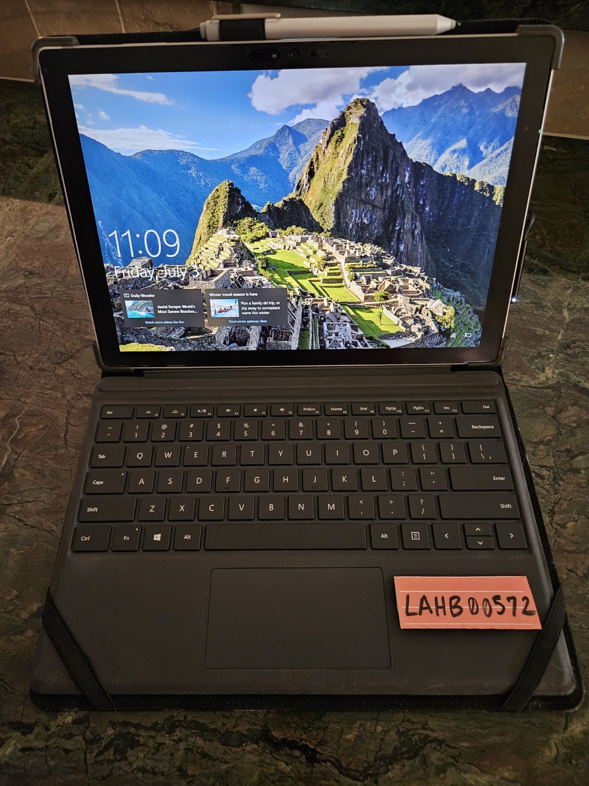 Microsoft Surface Pro 4 Bundle (includes Pen and Keyboard)