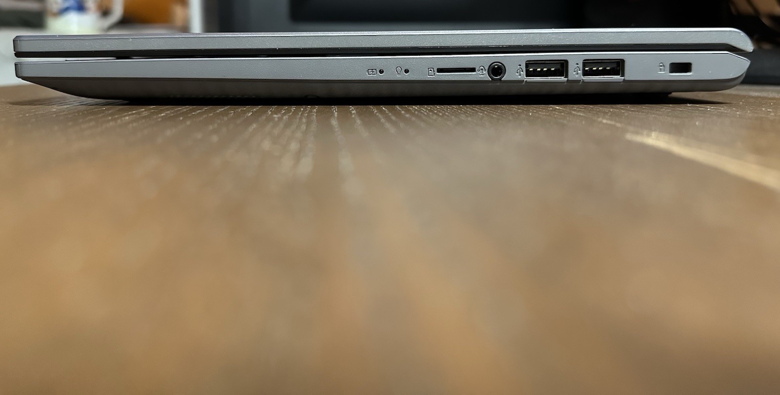 ASUS VivoBook 15 R565EA-UH31T | i3-1115G4 | 12GB RAM | 512GB SSD | Win 11 Home