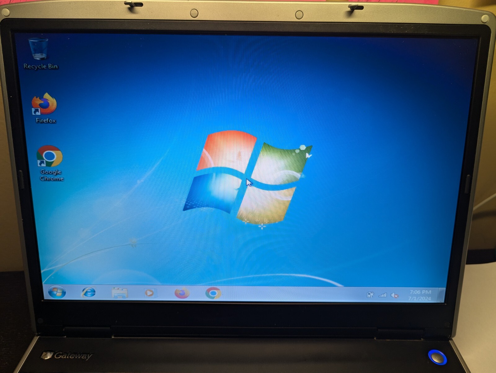 Gateway MX6442 AMD Turion 64 ML34 1.80 GHz 1 GB Ram 55.8 Gig HDD