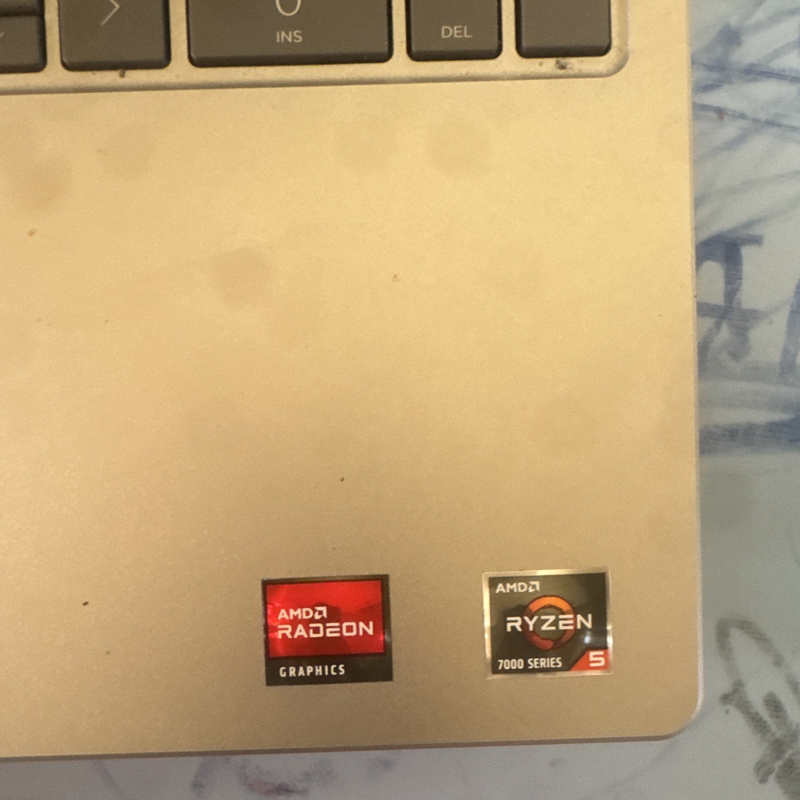 HP 15.6″ Laptop AMD Ryzen 5 7000 Series 8GB 1TB Radeon Silver W11H