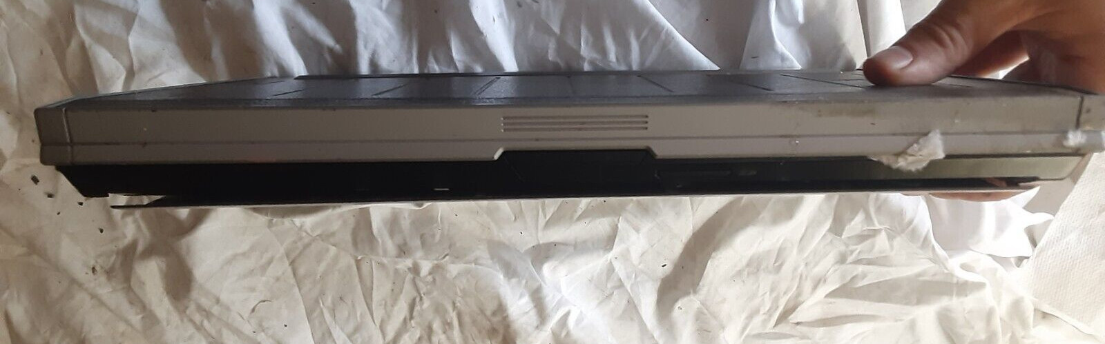 Dell Latitude E6400 ATG 14in Intel Core 2 Duo NO HDD NO BATTERY *SCREEN crack