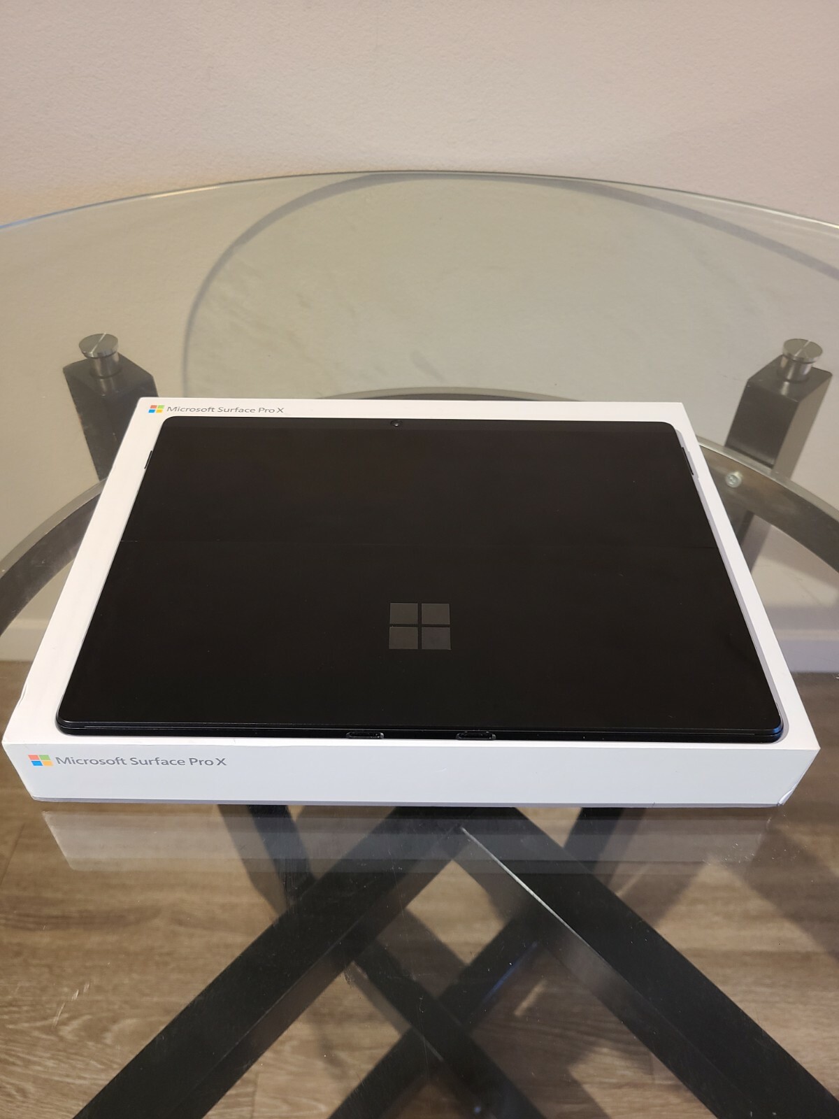 Microsoft Surface Pro X (SQ2) – 16gb RAM- 256GB SSD