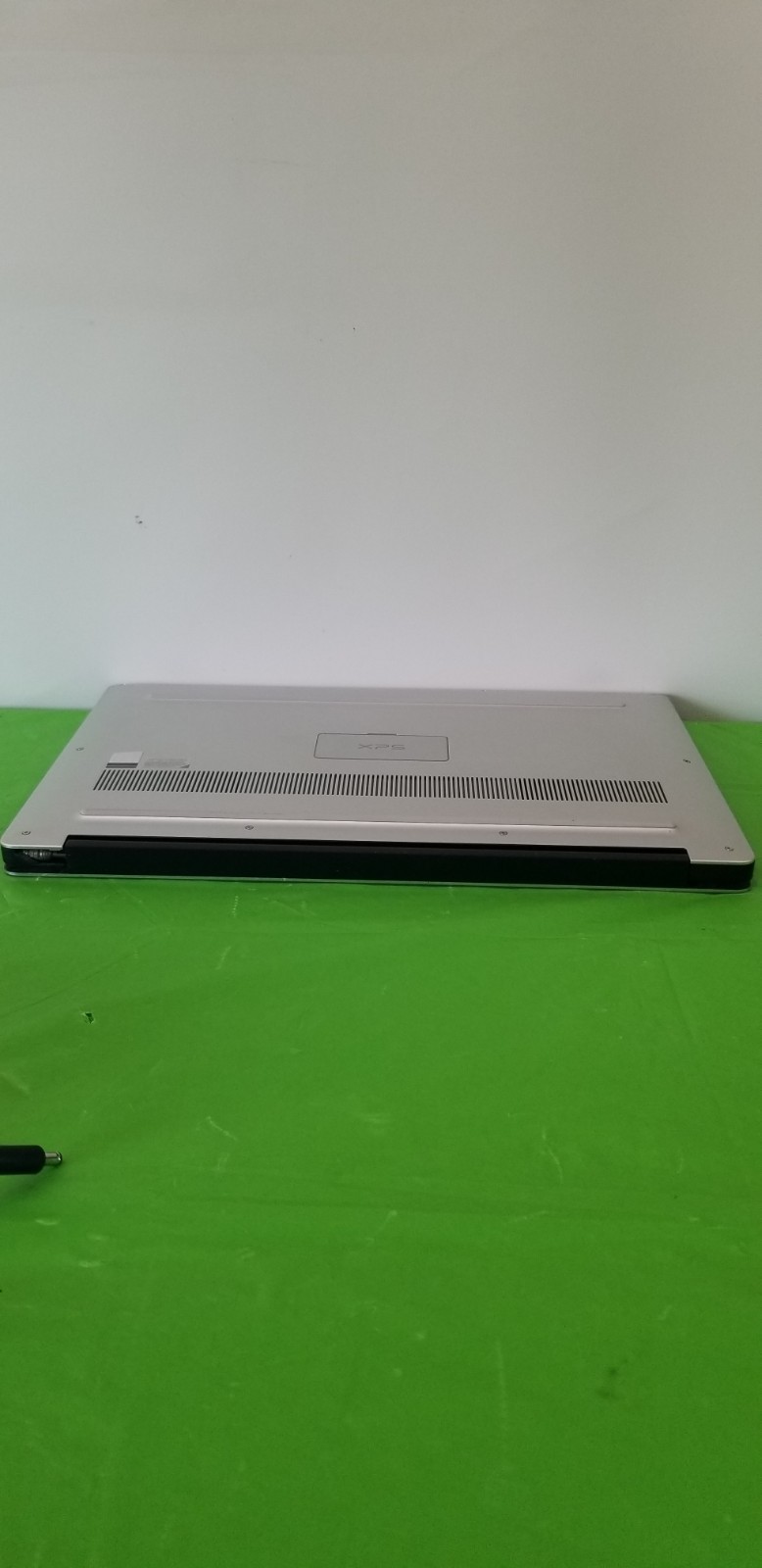 Dell XPS 15 9570, Intel Core i7-8750H @ 2.2GHz, 32GB RAM, 512GB SSD,WIN 11 Pro,