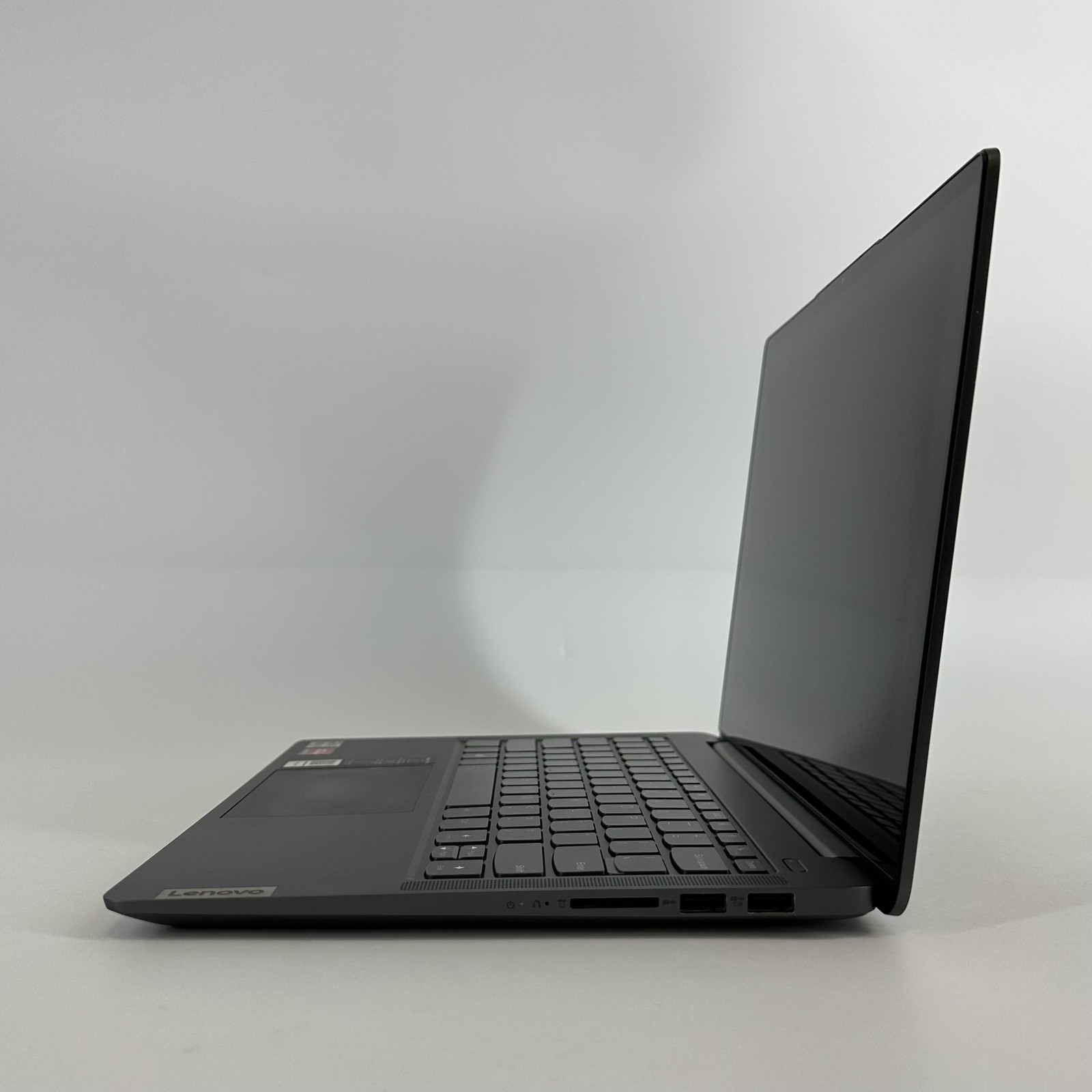 Lenovo IdeaPad 5 14 FHD+ TOUCH 2.3 GHz Ryzen 5 5600U 16GB 512GB SSD FRAME SPLIT