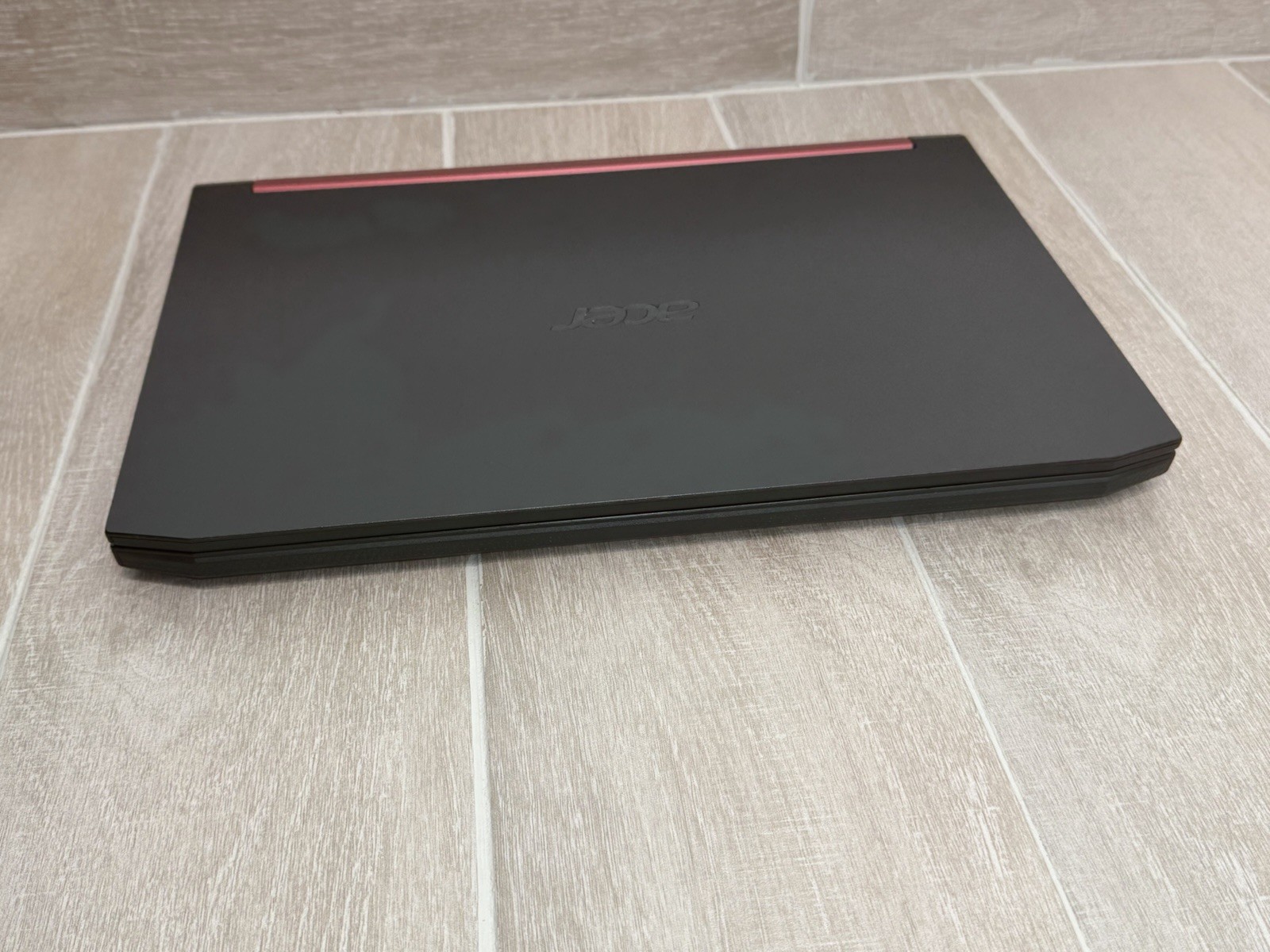 Acer Nitro 5 15.6″ AMD Ryzen 5 3550H Radeon RX 560X 8GB RAM 256GB NVMe Win-11