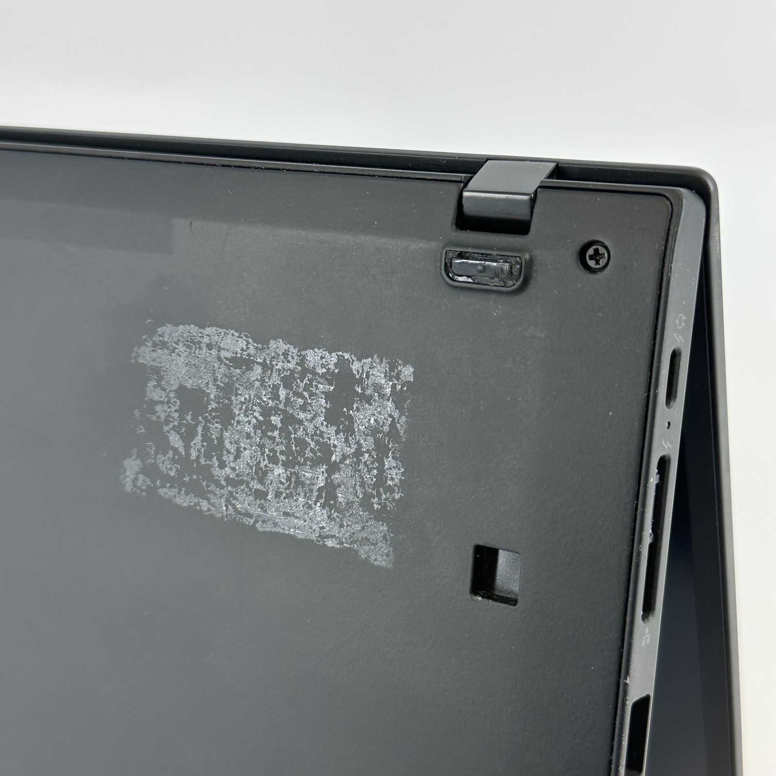 Lenovo ThinkPad X1 Carbon Gen 7 14 Black FHD 1.1 GHz i7-10710U 16GB 1TB SSD Good