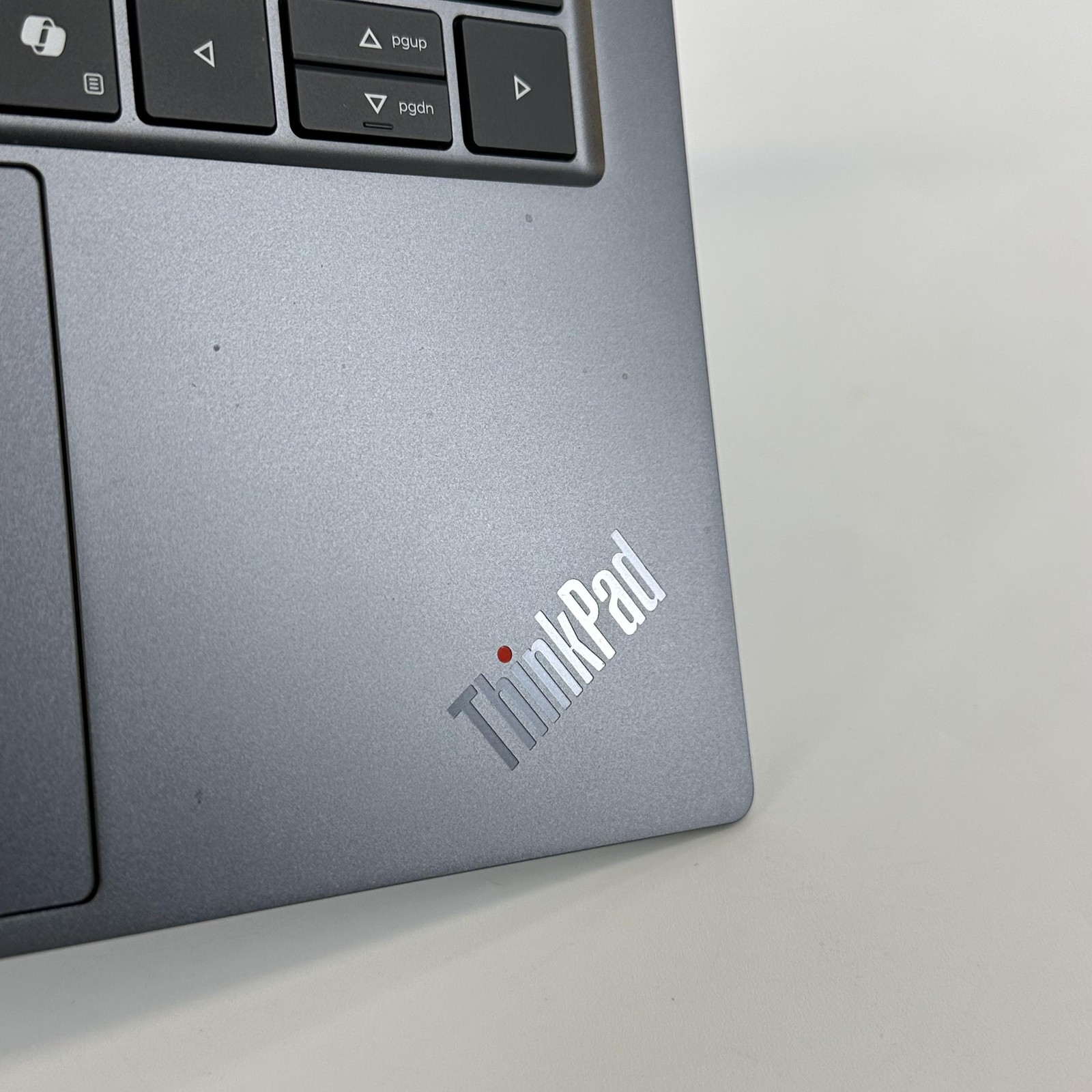 Lenovo ThinkPad X9 14 Gray FHD+ 2.1 GHz Ultra 5 226V 16GB 512GB SSD Very Good