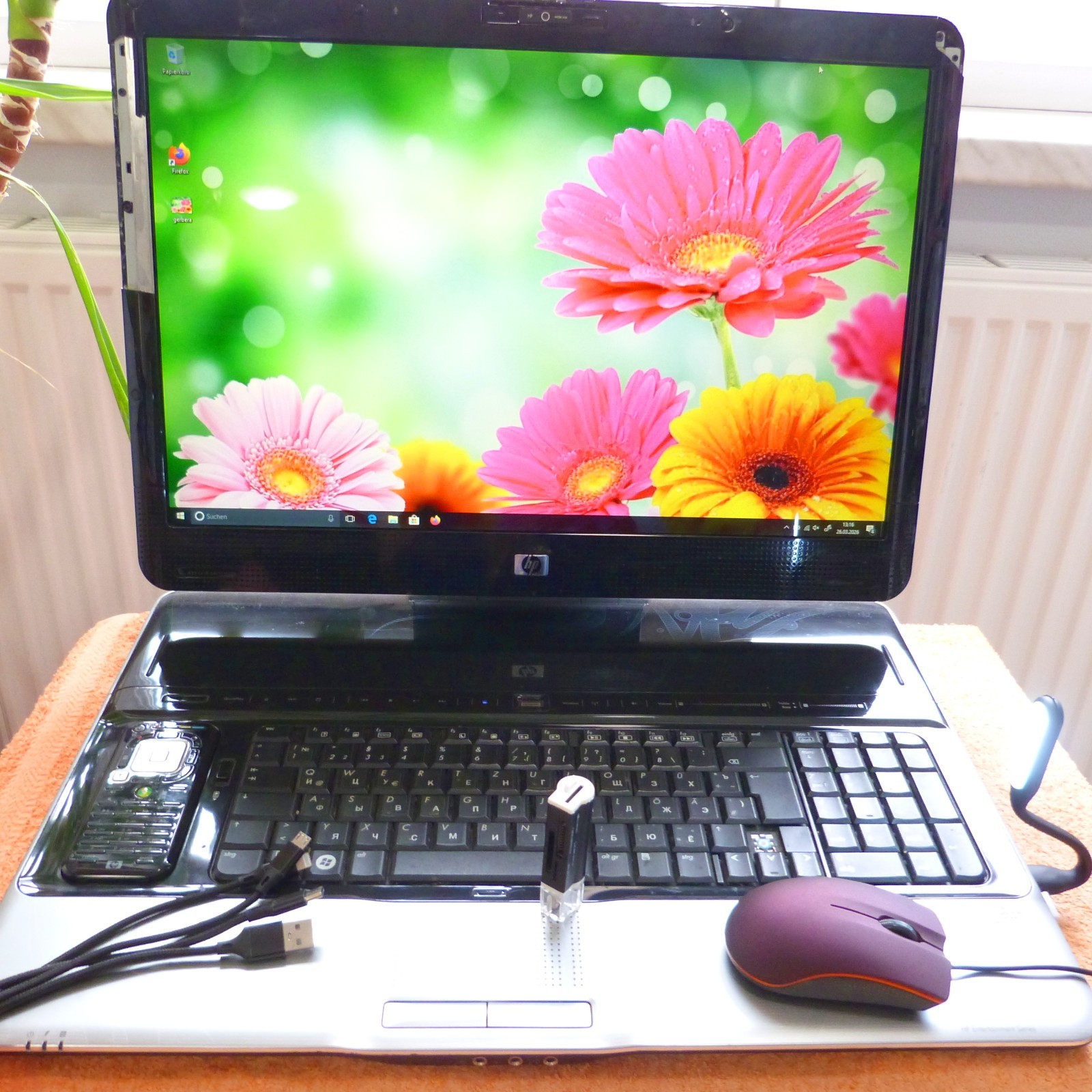 Faulty device HP HDX 9000 20-inch cinema monster car 250 GB SSD Windows 10 HDMI