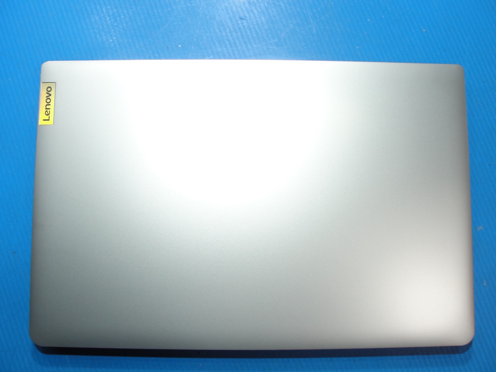 Lenovo IdeaPad 1 15IAU7 15.7”FHD TOUCH Core i3-1215U 1.2GHz 8GB RAM 256GB SSD